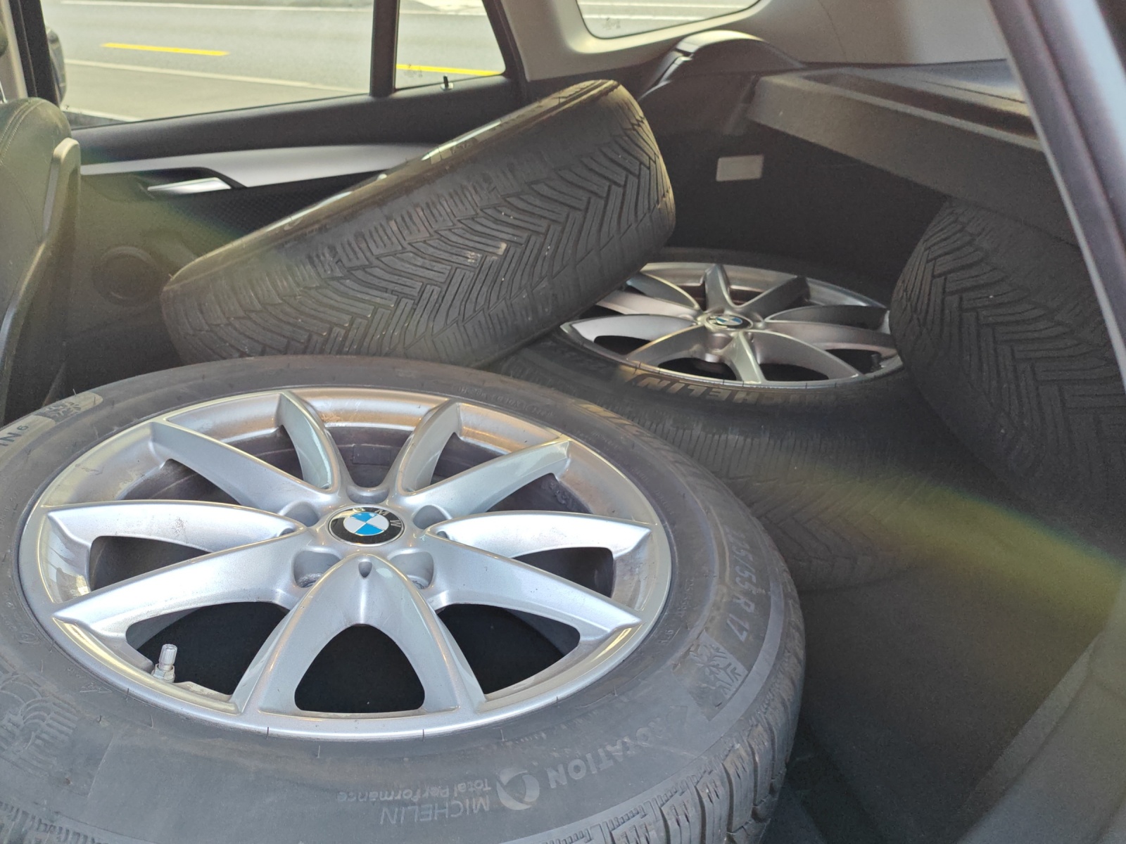 BMW X1 xDrive 18d Steptronic [Expertise du jour + Garantie 12 mois + Service & Immat. Offerts]-image-11