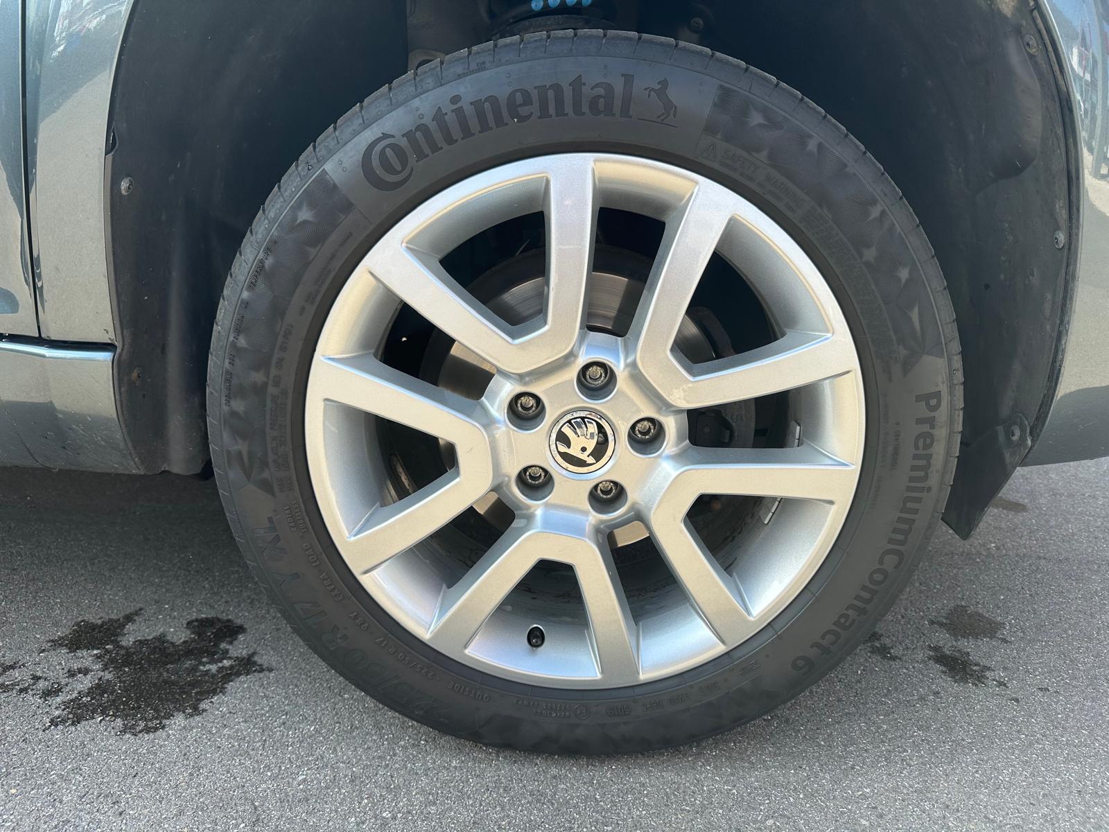 SKODA Yeti 1.2 TSI Ambition 4x2 DSG-image-5