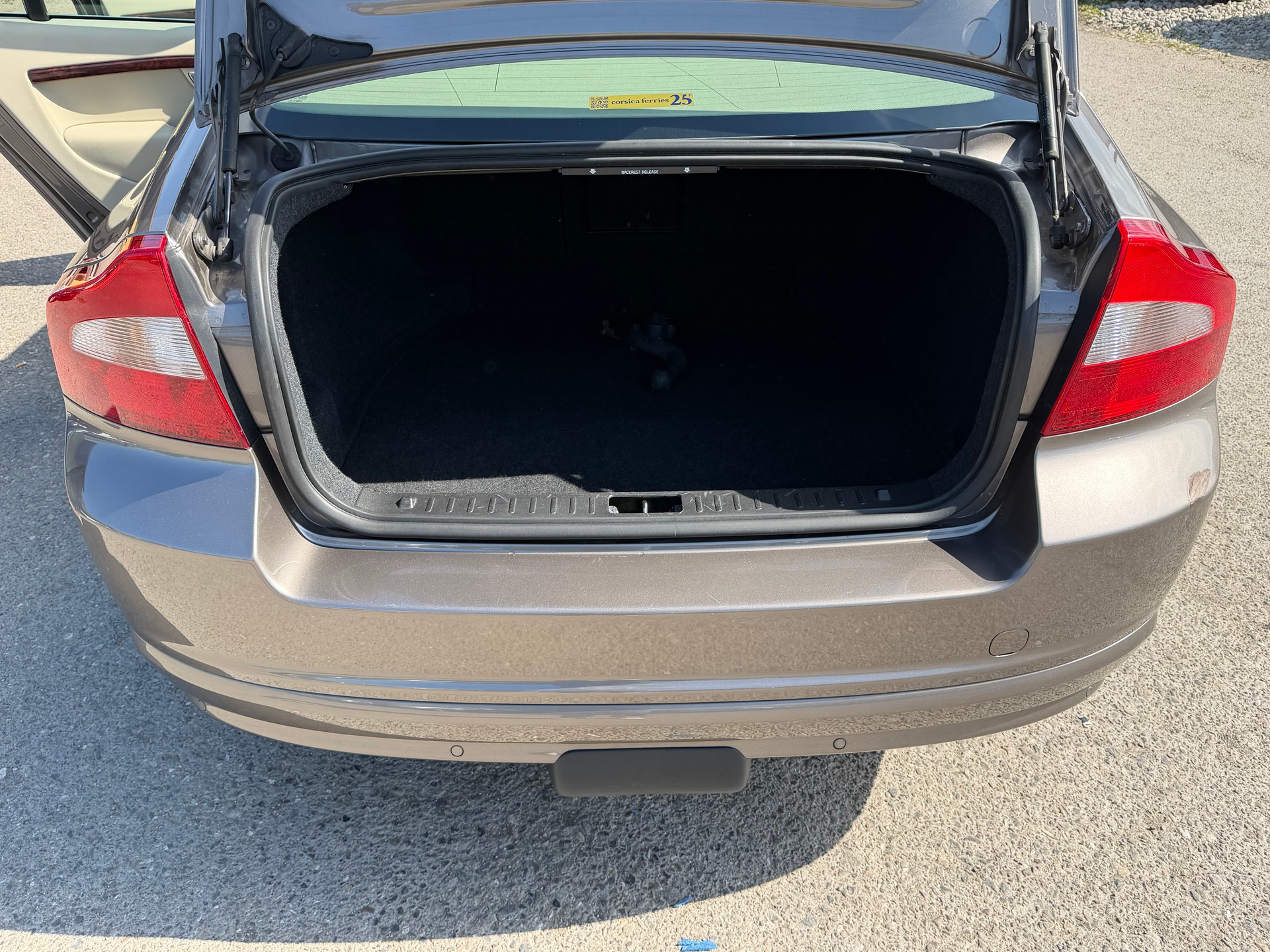 VOLVO S80 3.2 AWD Executive Geartronic-image-12