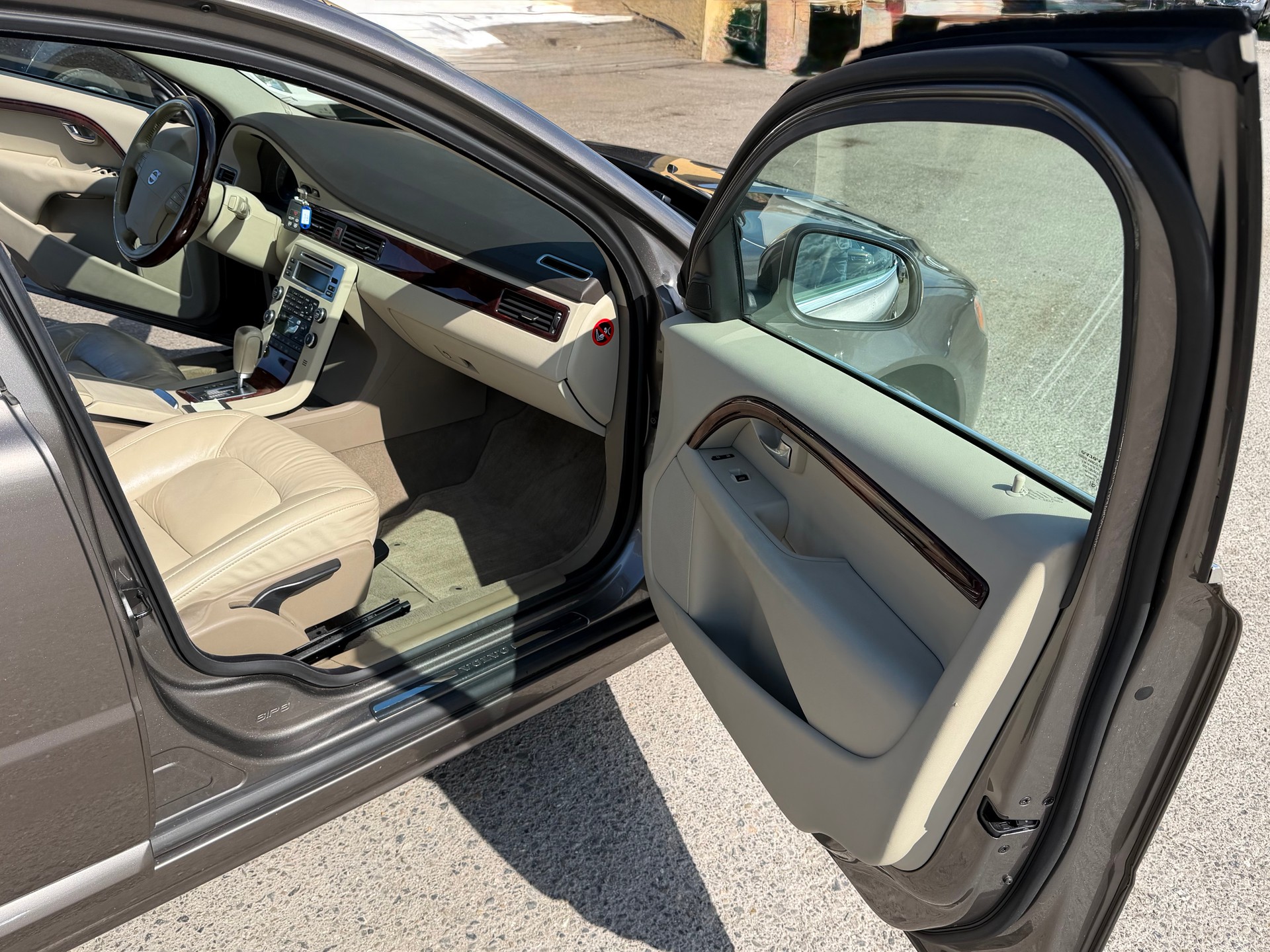 VOLVO S80 3.2 AWD Executive Geartronic-image-15