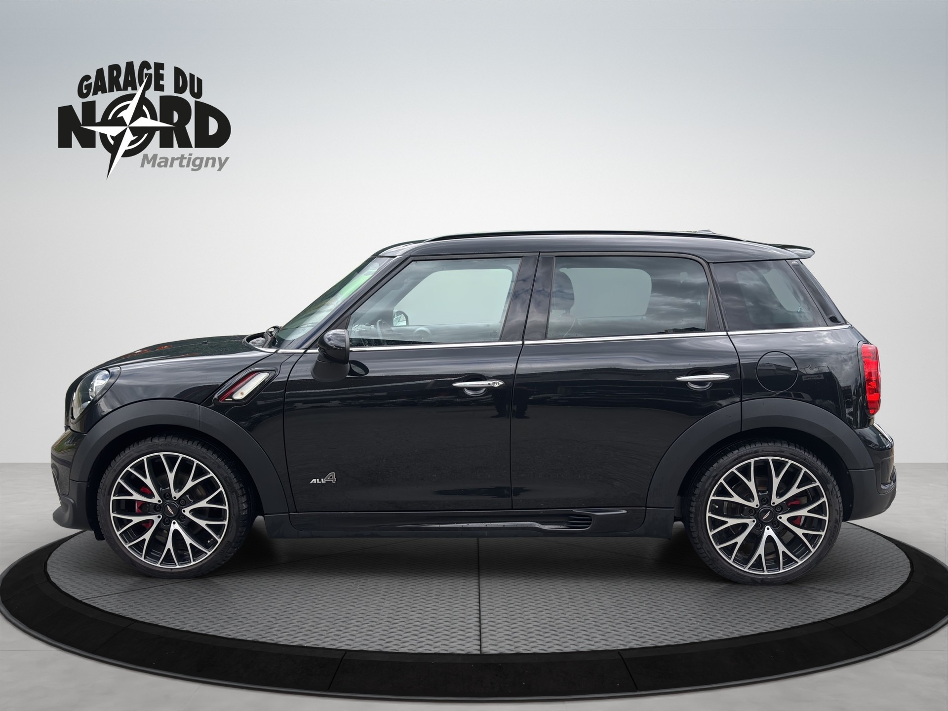 MINI Countryman John Cooper Works ALL4 Steptronic-showroom-element-2