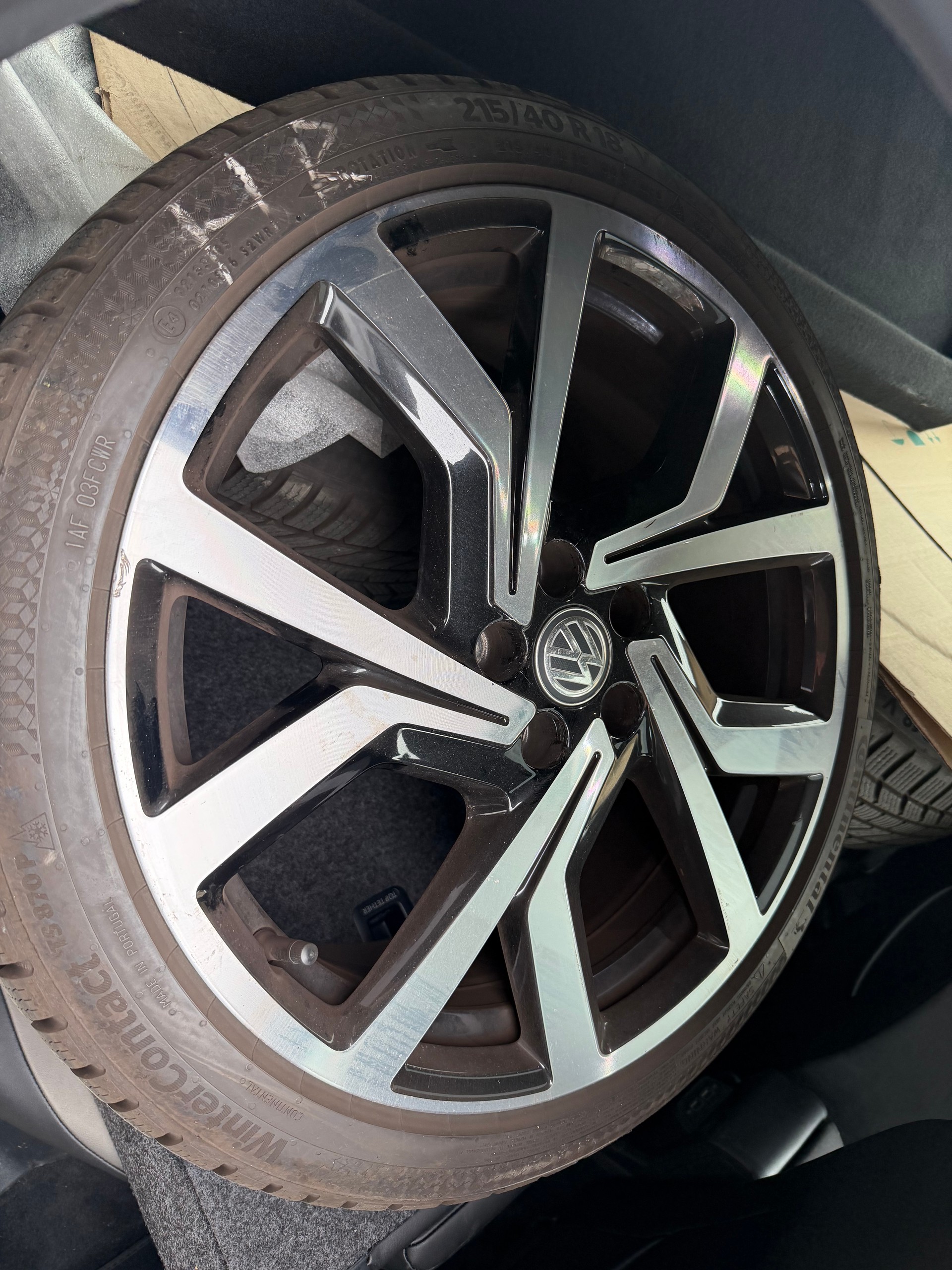 VW Polo 2.0 TSI GTI DSG-image-13