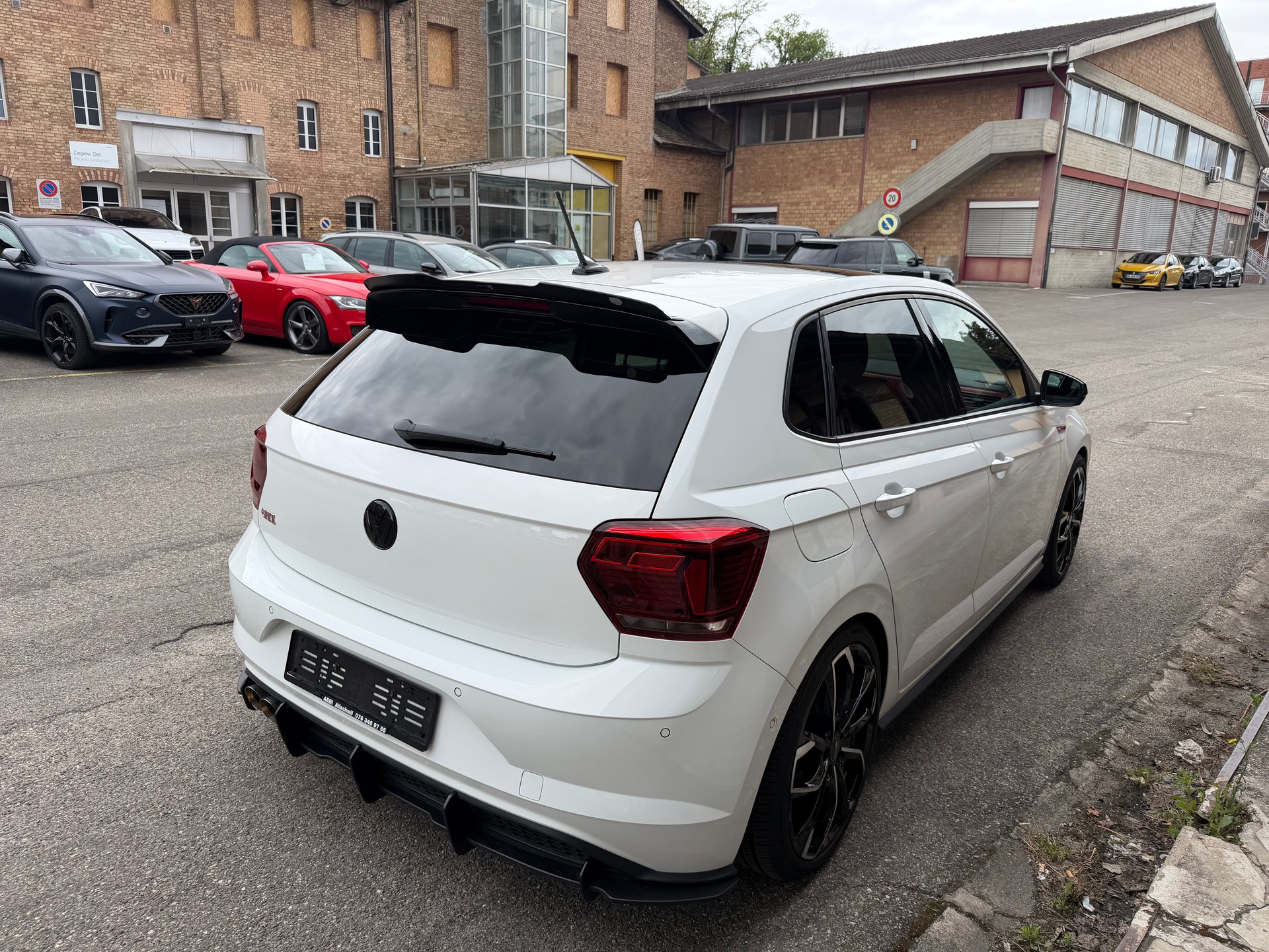 VW Polo 2.0 TSI GTI DSG-image-6