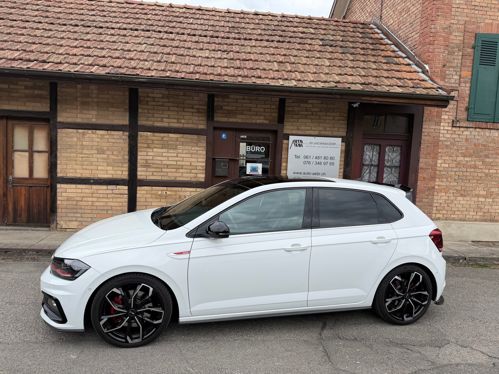 VW Polo 2.0 TSI GTI DSG-image-1