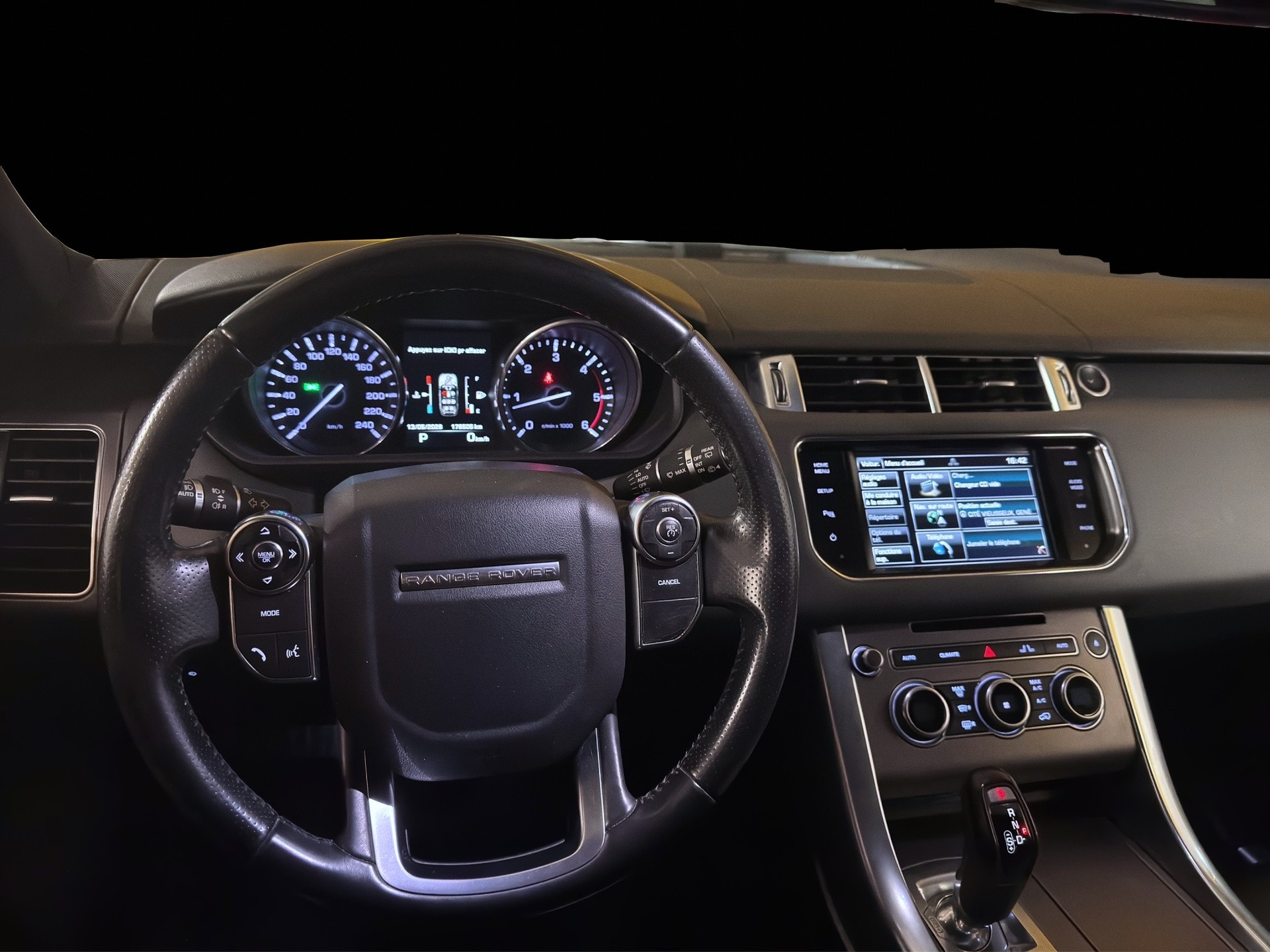 LAND ROVER Range Rover Sport 3.0 SDV6 HSE Automatic-image-10