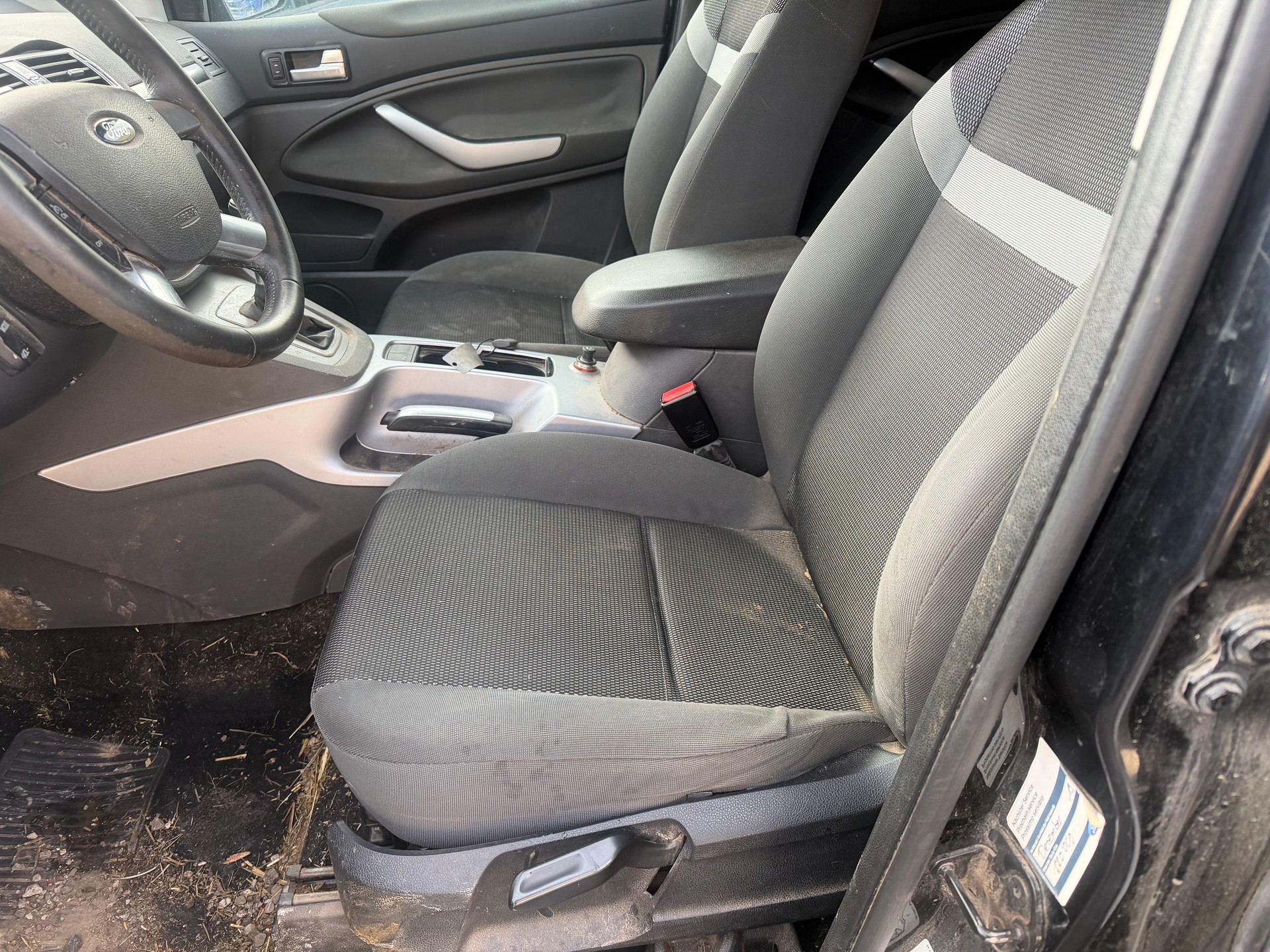 FORD Kuga 2.0 TDCi Carving 4WD PowerShift-image-5