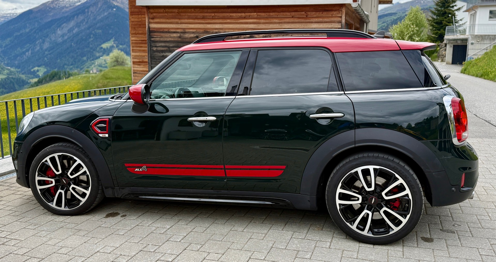 MINI 2.0i John Cooper Works ALL4-image-5