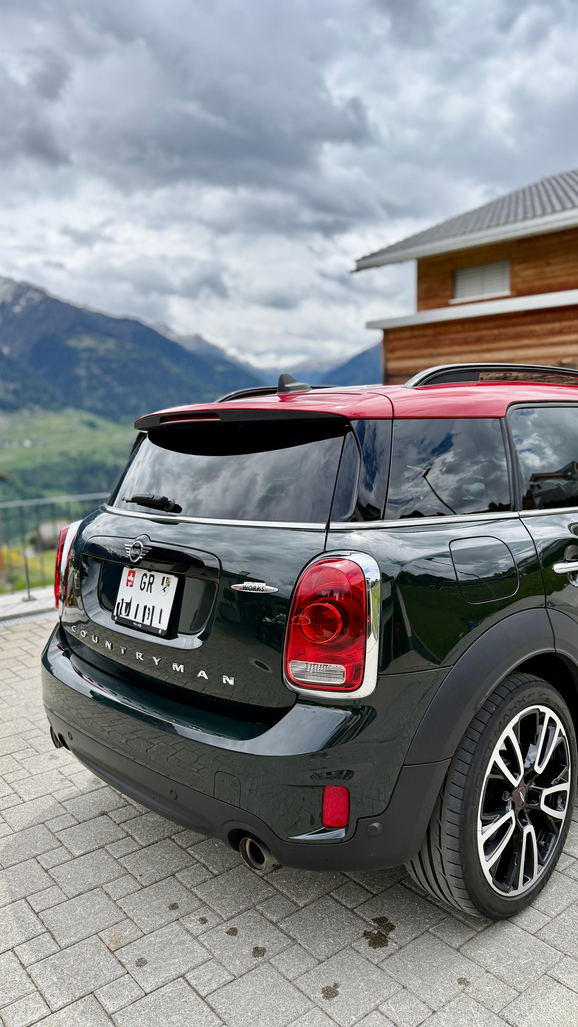 MINI 2.0i John Cooper Works ALL4-image-3
