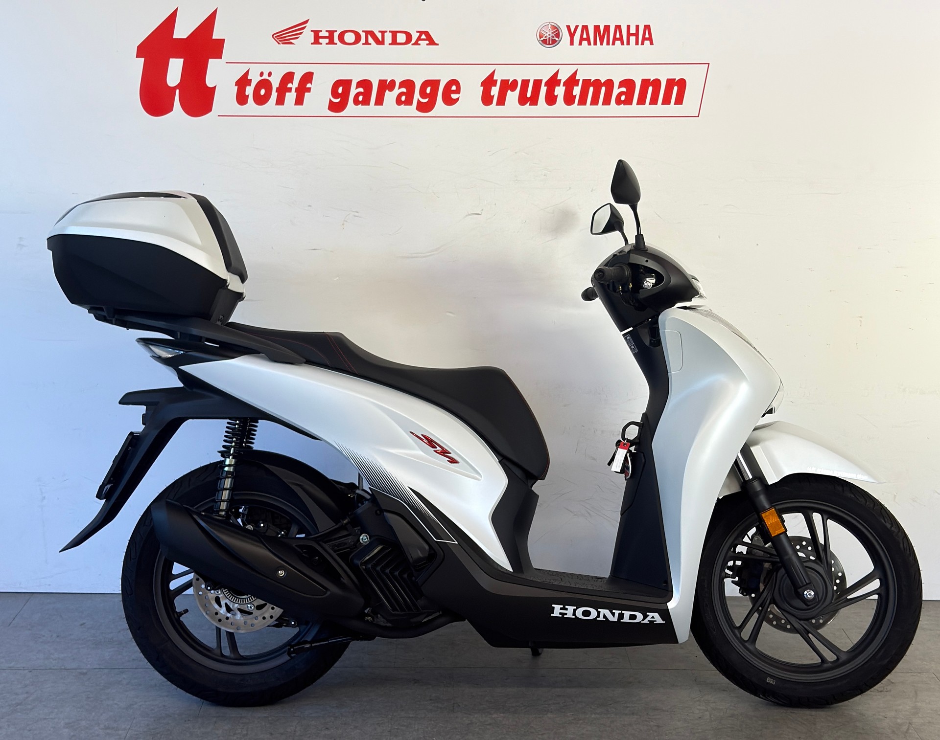 HONDA SH125i Smart Top Box-image-0