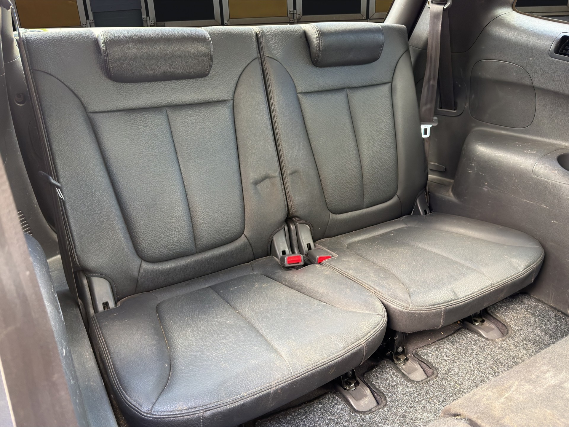 HYUNDAI Santa Fe 2.2 CRDI Style 4WD Automatic-image-13