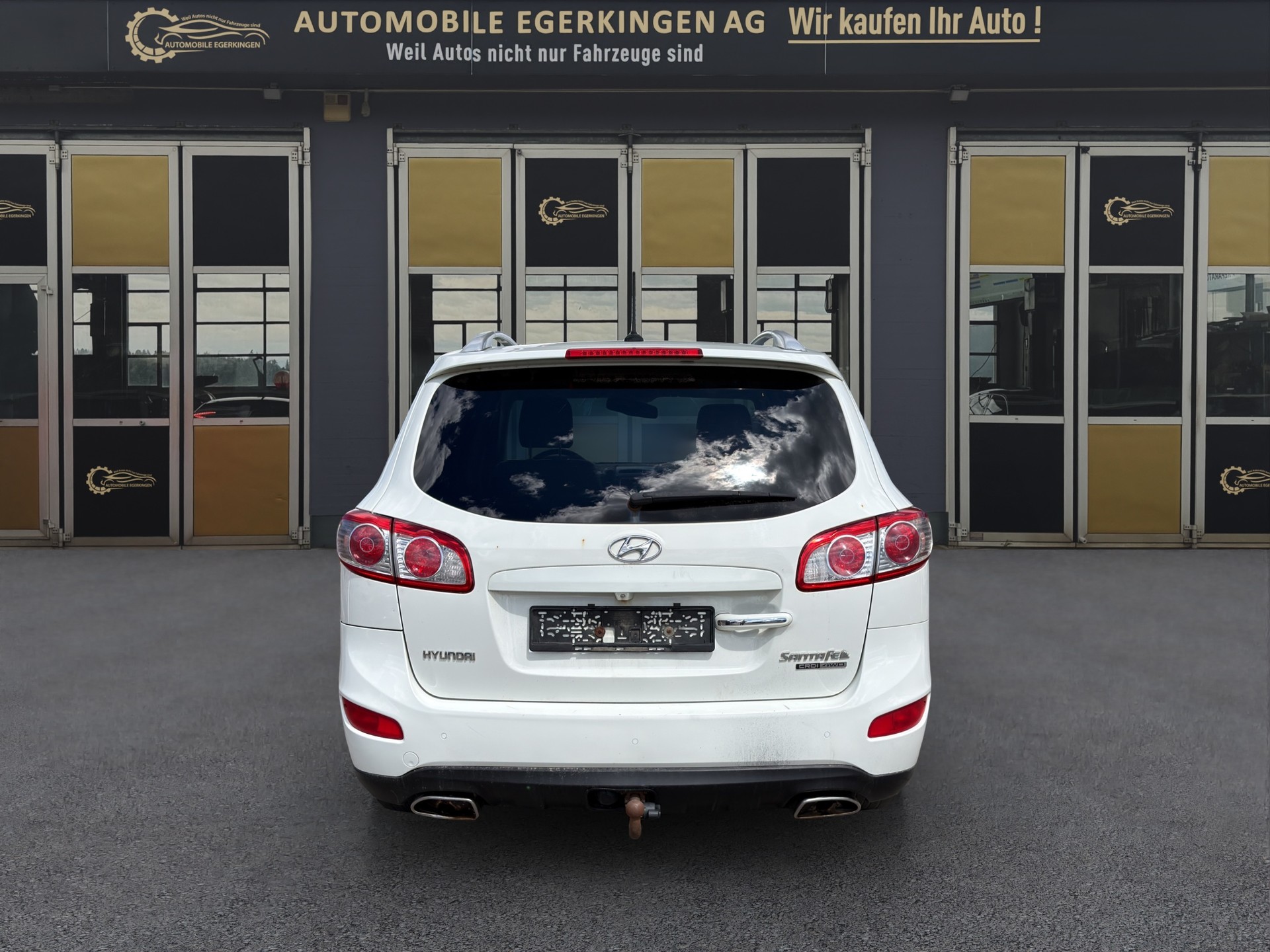 HYUNDAI Santa Fe 2.2 CRDI Style 4WD Automatic-image-5