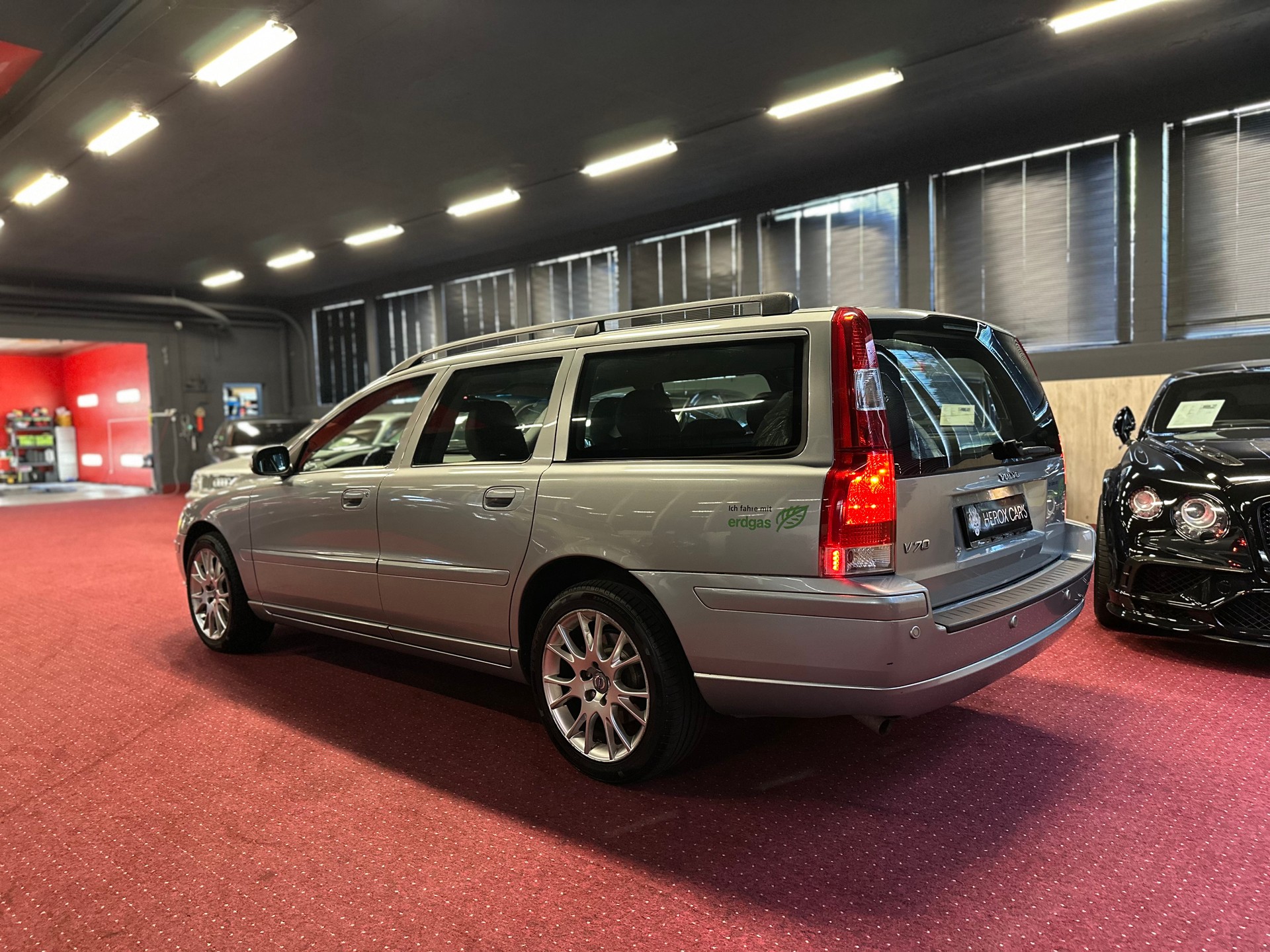 VOLVO V70 2.4 Bi-Fuel Momentum / ** Frisch ab MFK + Service **-image-7