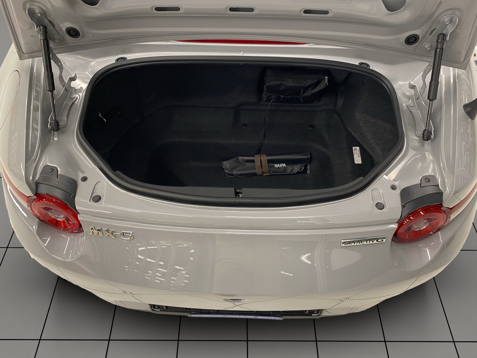 MAZDA MX-5 Skyactiv-G 132 Homura-image-10