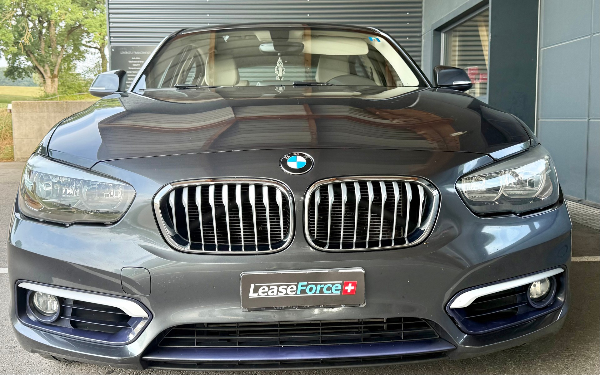BMW 120d xDrive Steptronic-image-3