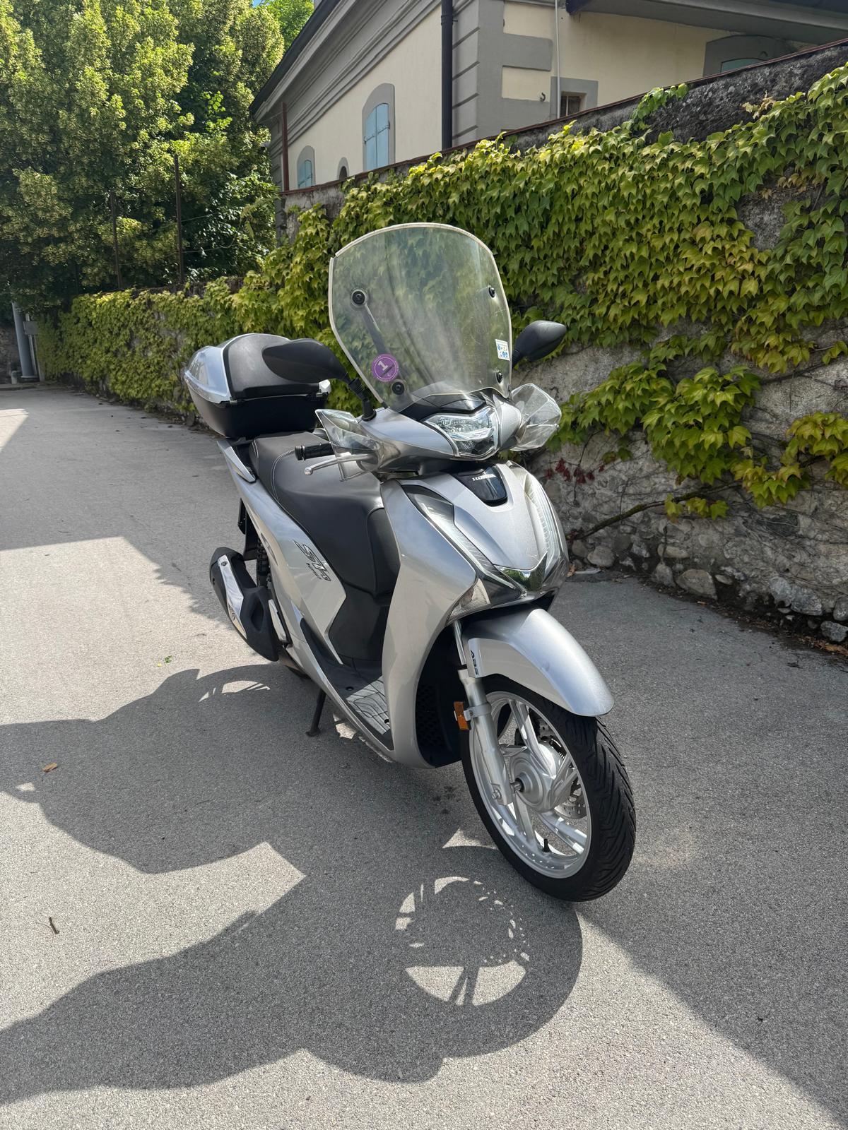HONDA SH 125 i-image-0