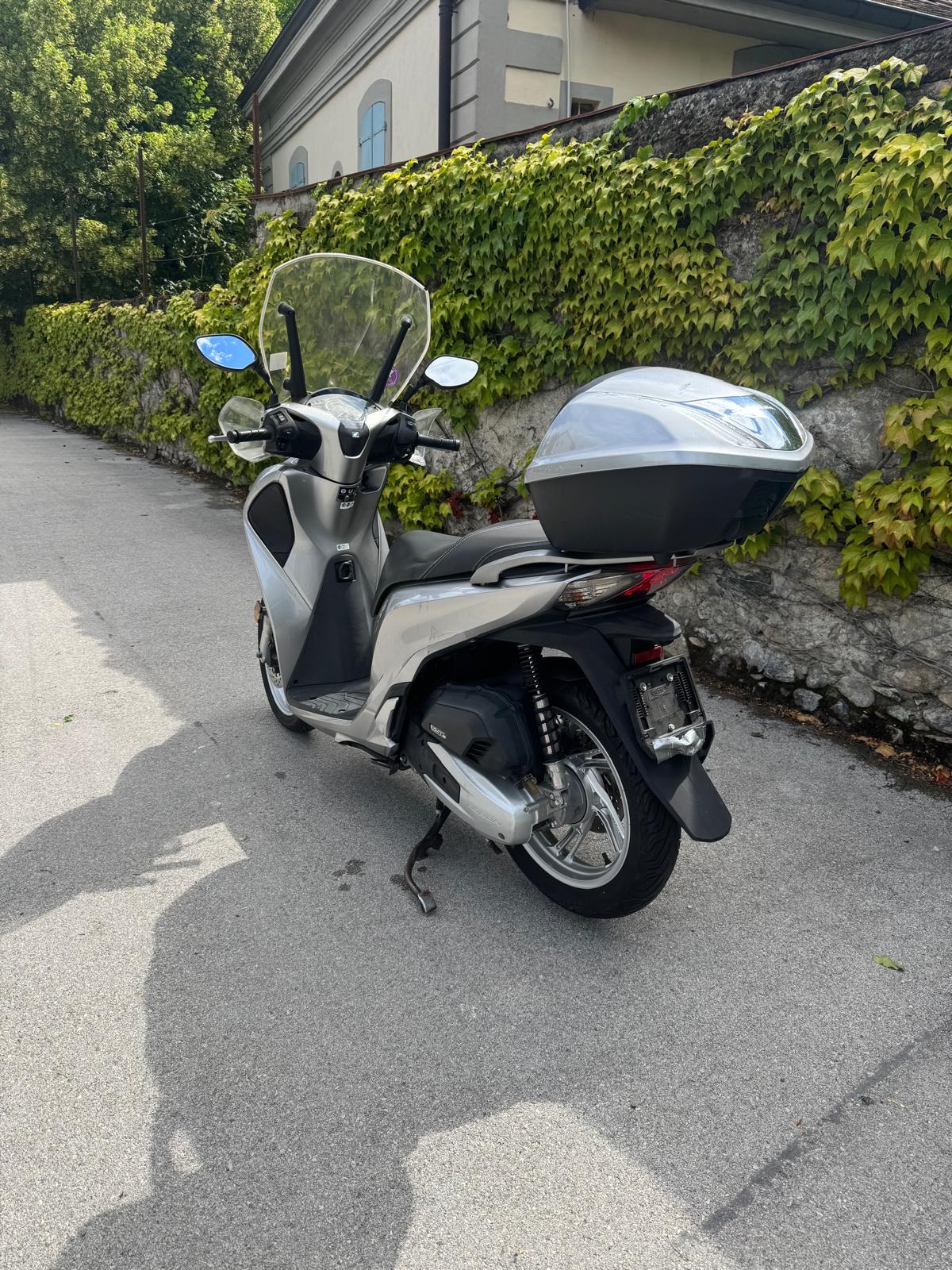 HONDA SH 125 i-image-5