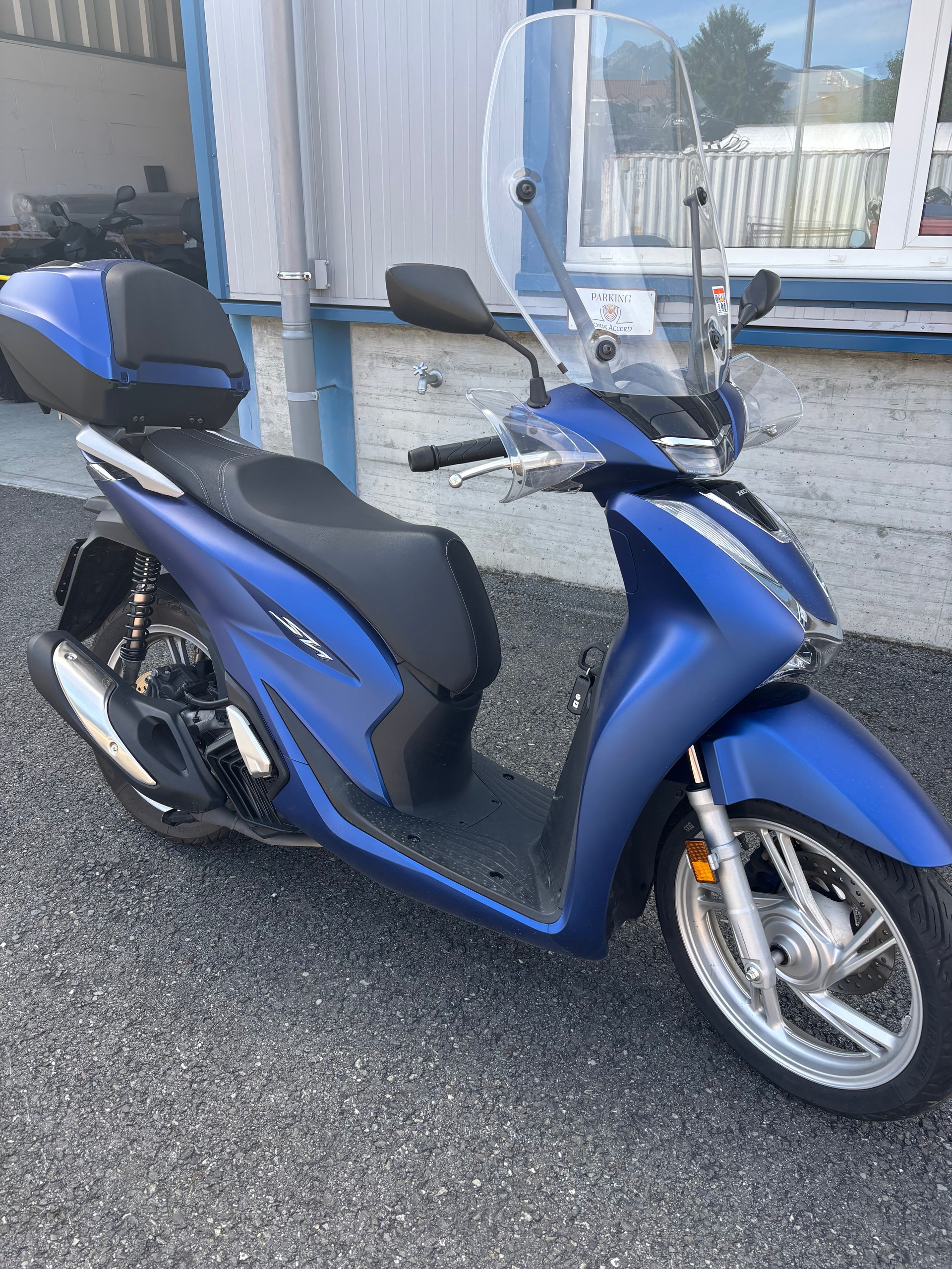 HONDA SH 125 Sporty-image-0