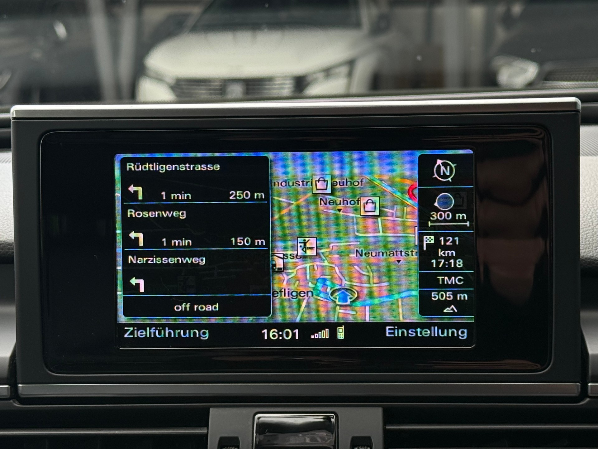 AUDI A6 Avant 2.0 TDI S-tronic S-Line-image-15