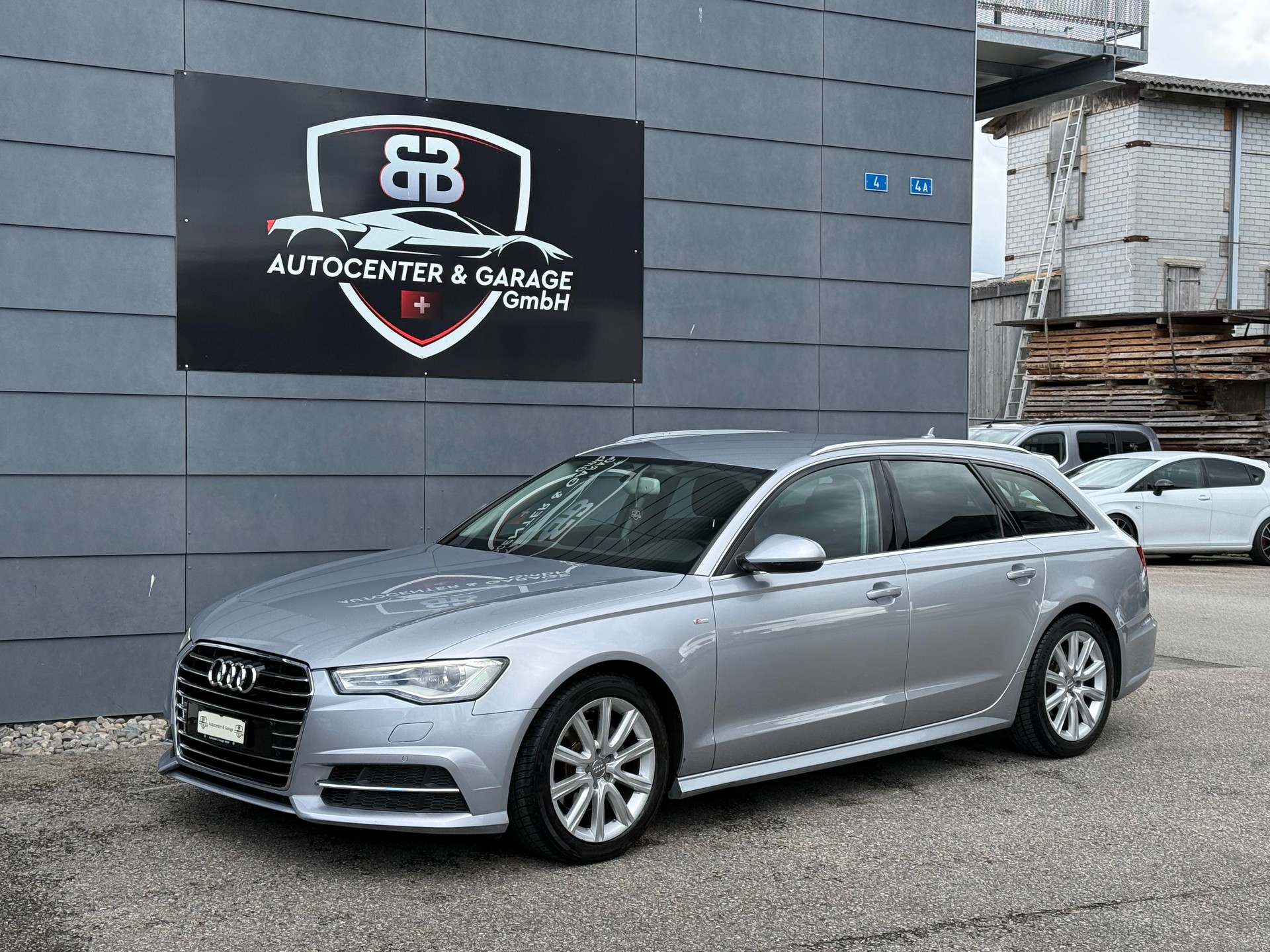 AUDI A6 Avant 2.0 TDI S-tronic S-Line-showroom-element-2