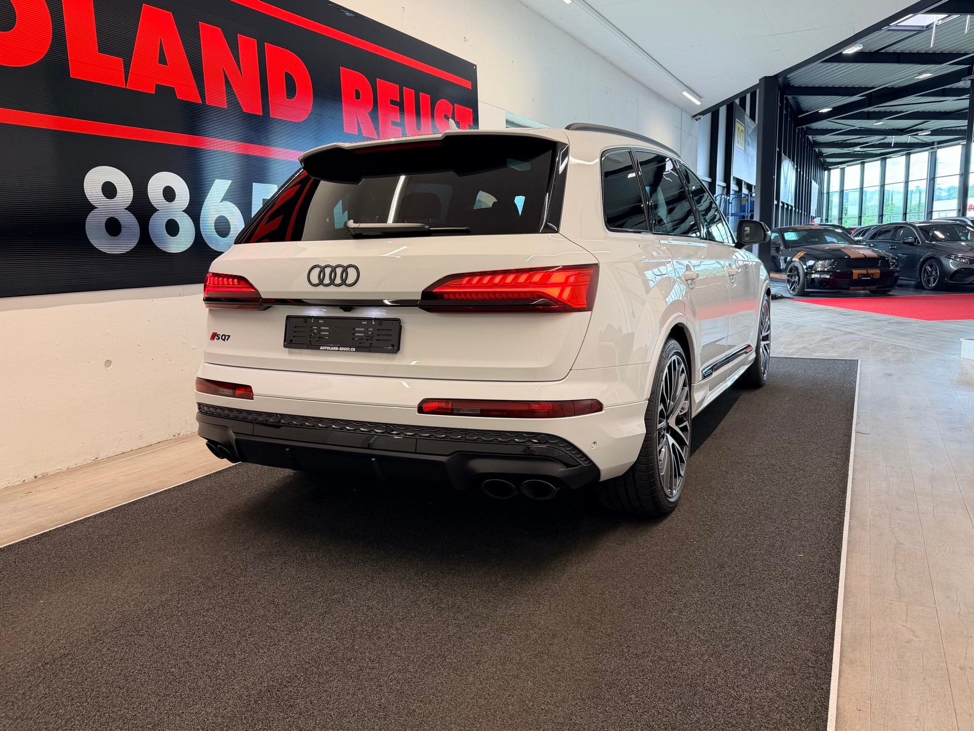 AUDI SQ7 TFSI quattro tiptronic-image-6