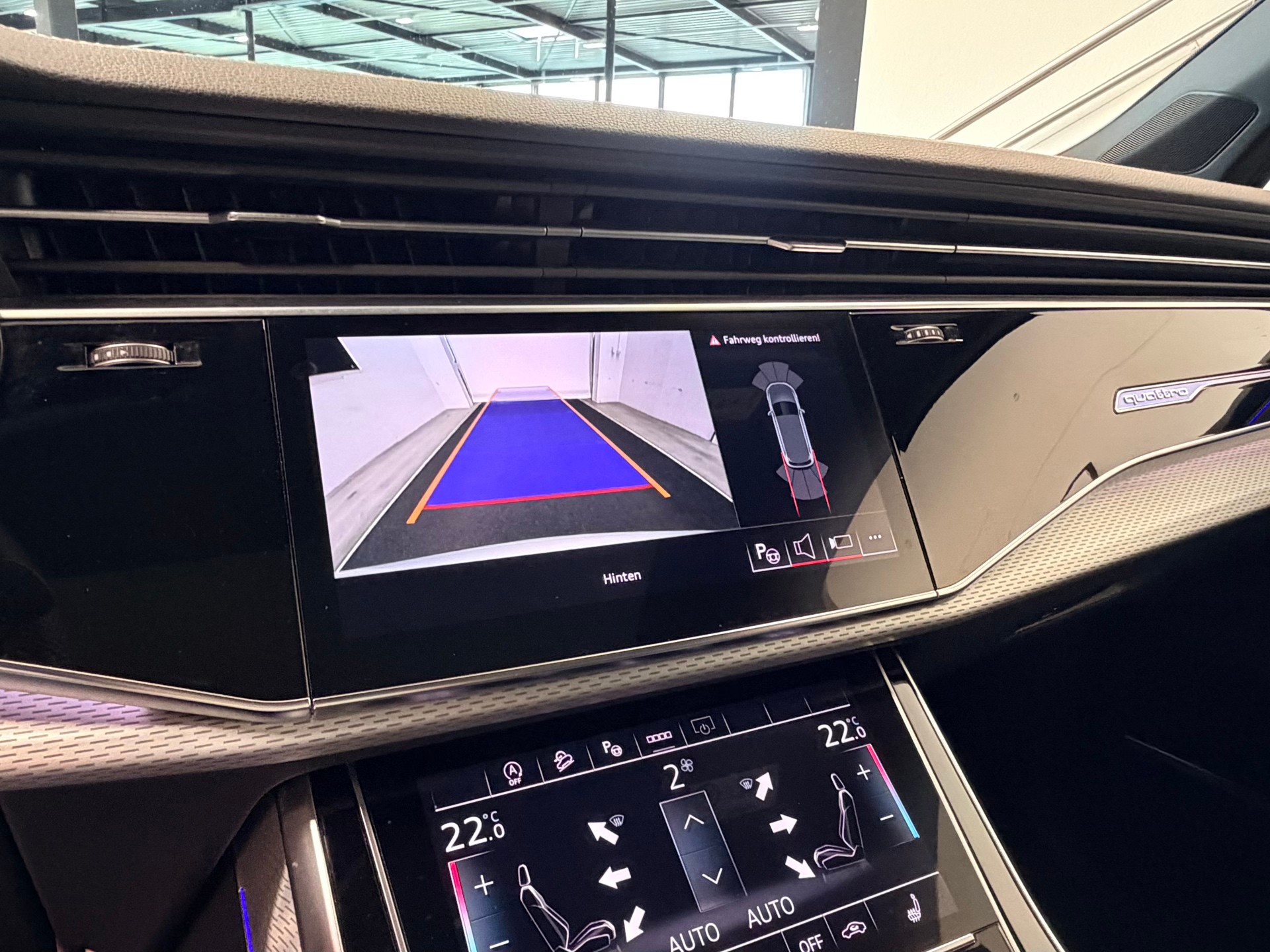 AUDI SQ7 TFSI quattro tiptronic-image-24