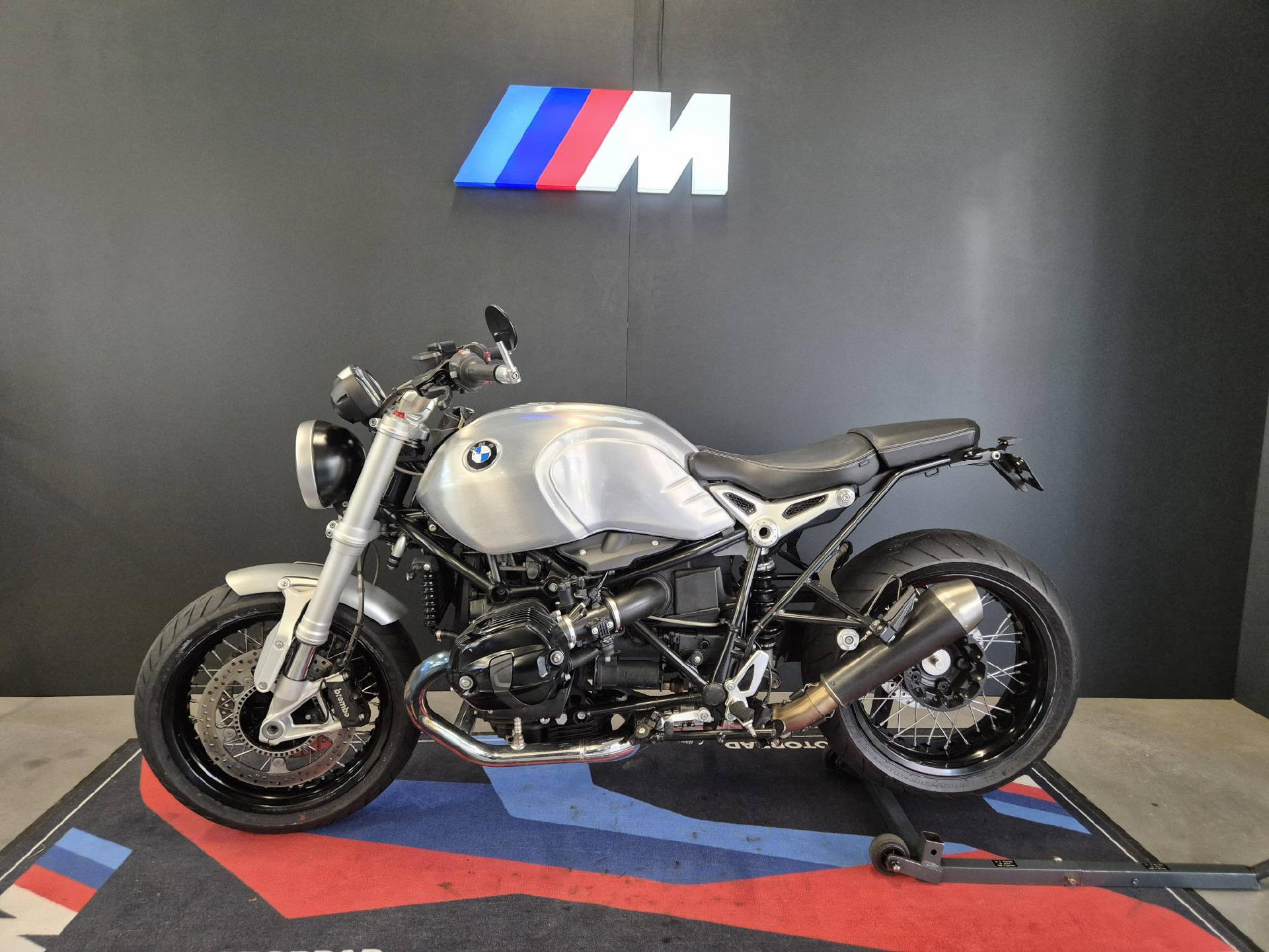 BMW R nineT-image-5