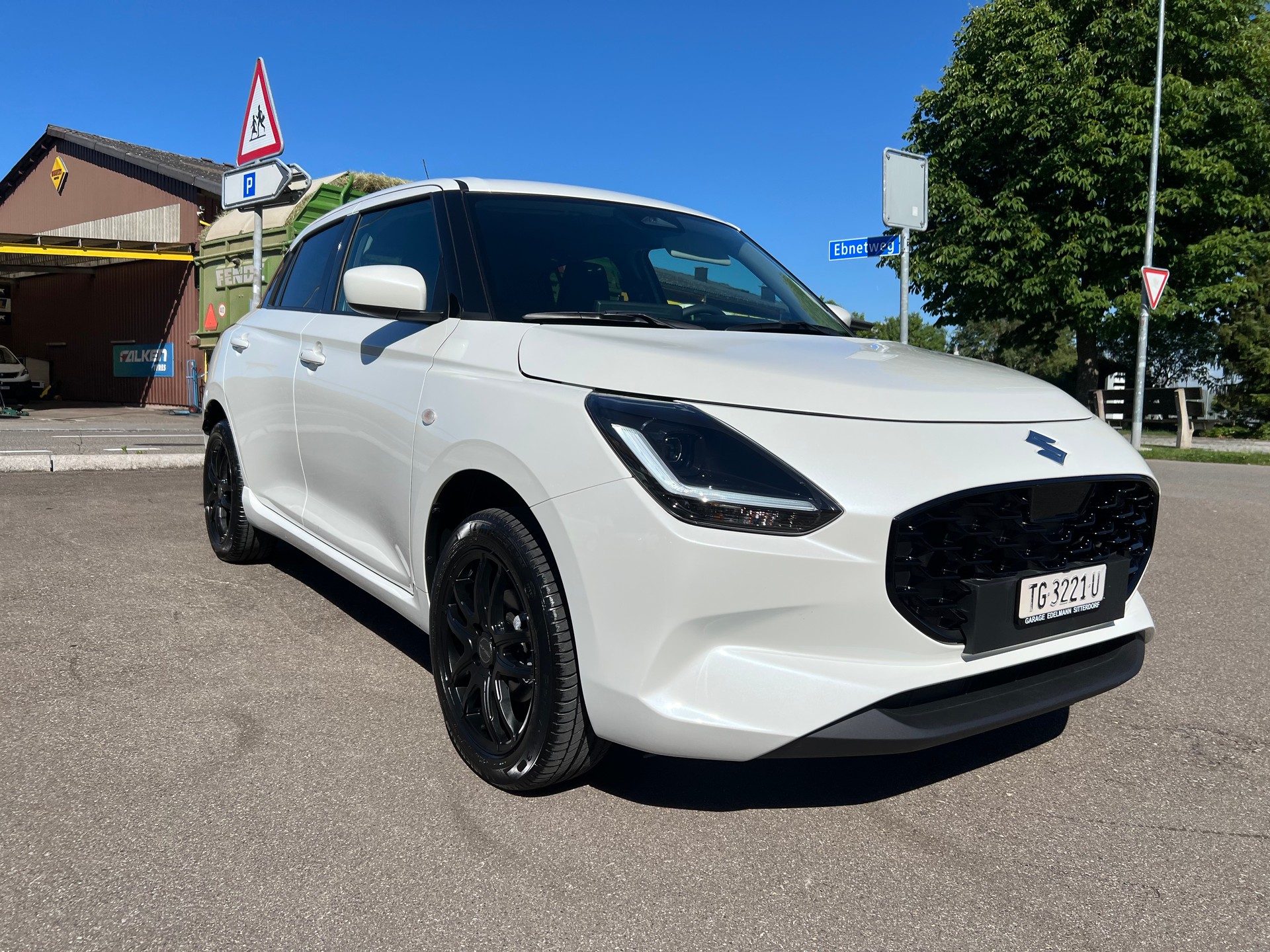 SUZUKI Swift 1.2 Tradizio Top Hybrid 4x4-showroom-element-3