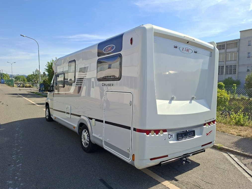 LMC T 671 *Maximale Wertbeständigkeit und absoluten Premium-Schlafkomfort*Automat 150PS *2x Solar Panel *RFahrkamera *Navigation*-image-8