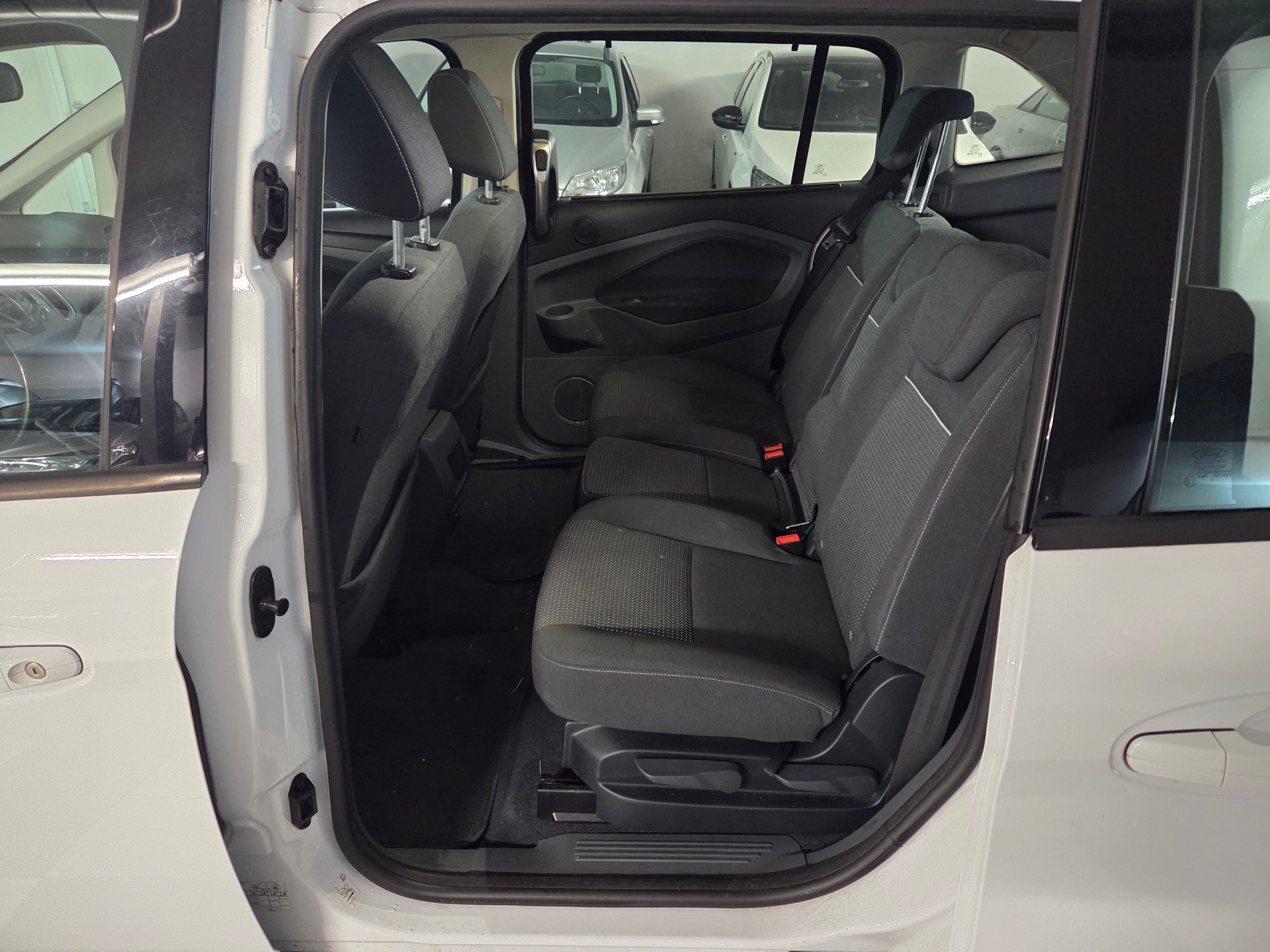 FORD Grand C-Max 1.0 SCTi Family-Edition-image-9