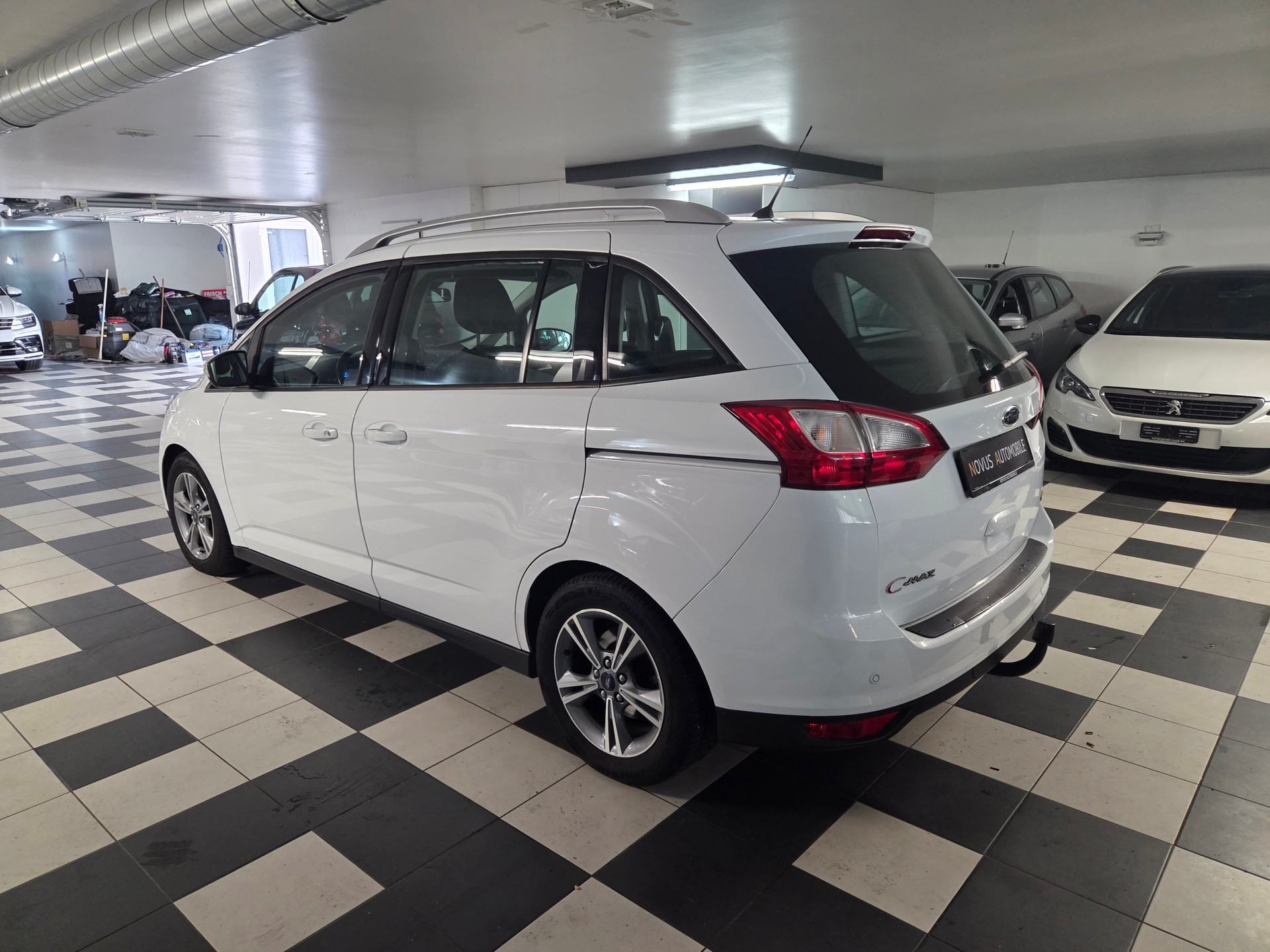 FORD Grand C-Max 1.0 SCTi Family-Edition-image-2