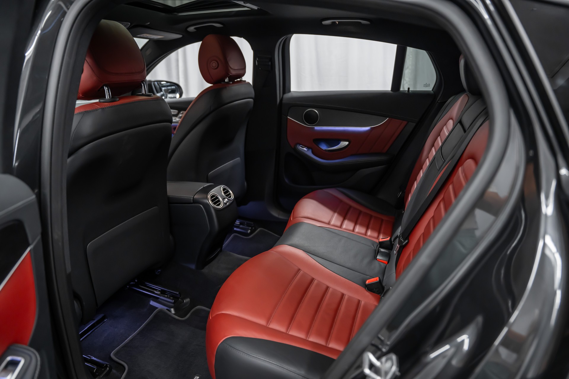 MERCEDES-BENZ GLC Coupé 300 d AMG Line 4Matic 9G-Tronic *Panorama*Leder*Head-Up*360°*-image-13