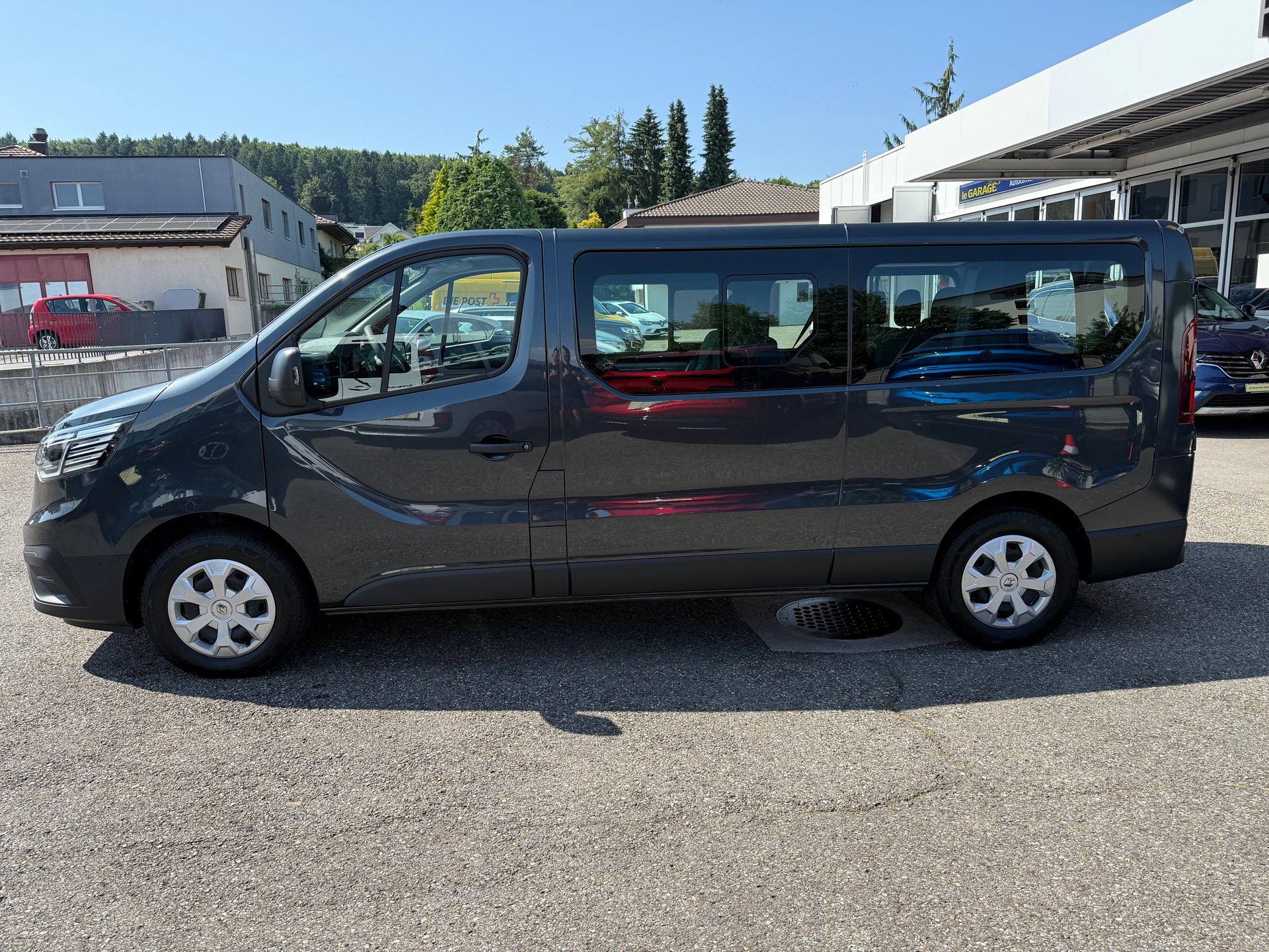 RENAULT Trafic Blue dCi 150 Grand Passenger Evolution EDC-showroom-element-2