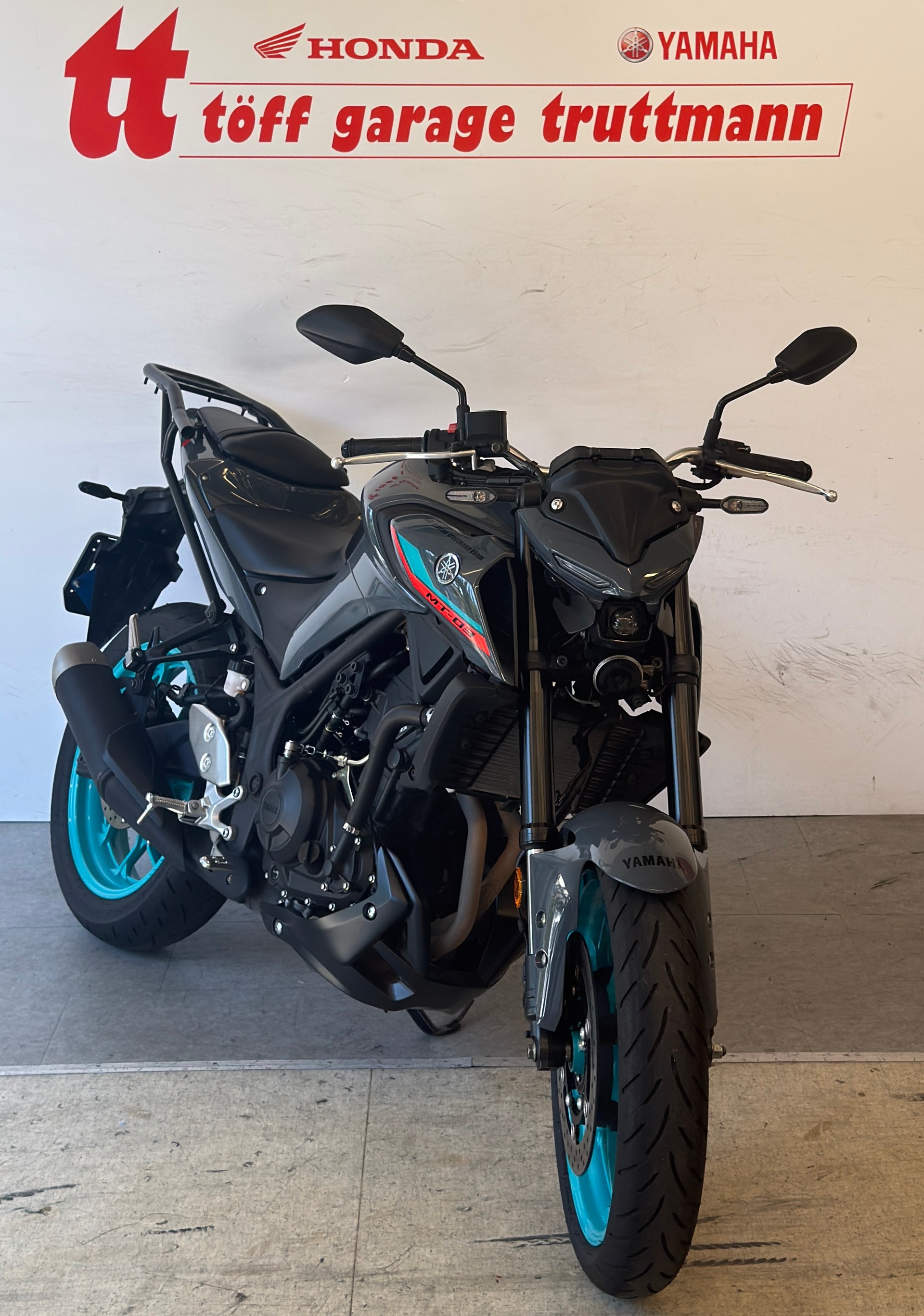 YAMAHA MT-03 ABS-showroom-element-2
