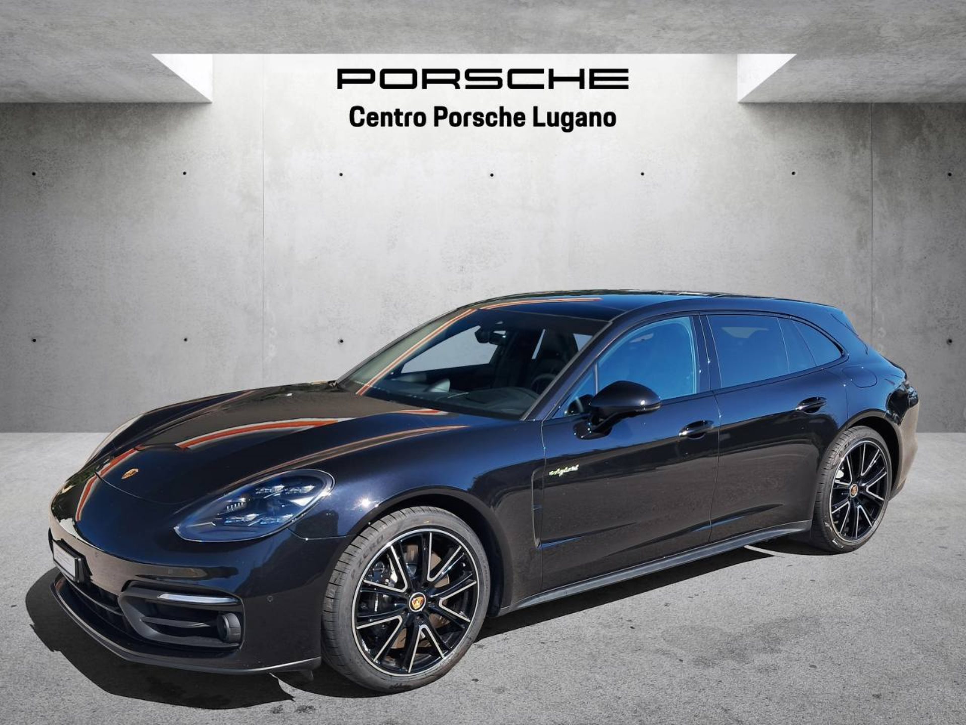PORSCHE Panamera 4S E-Hybrid Sport Turismo (MY22)-image-8