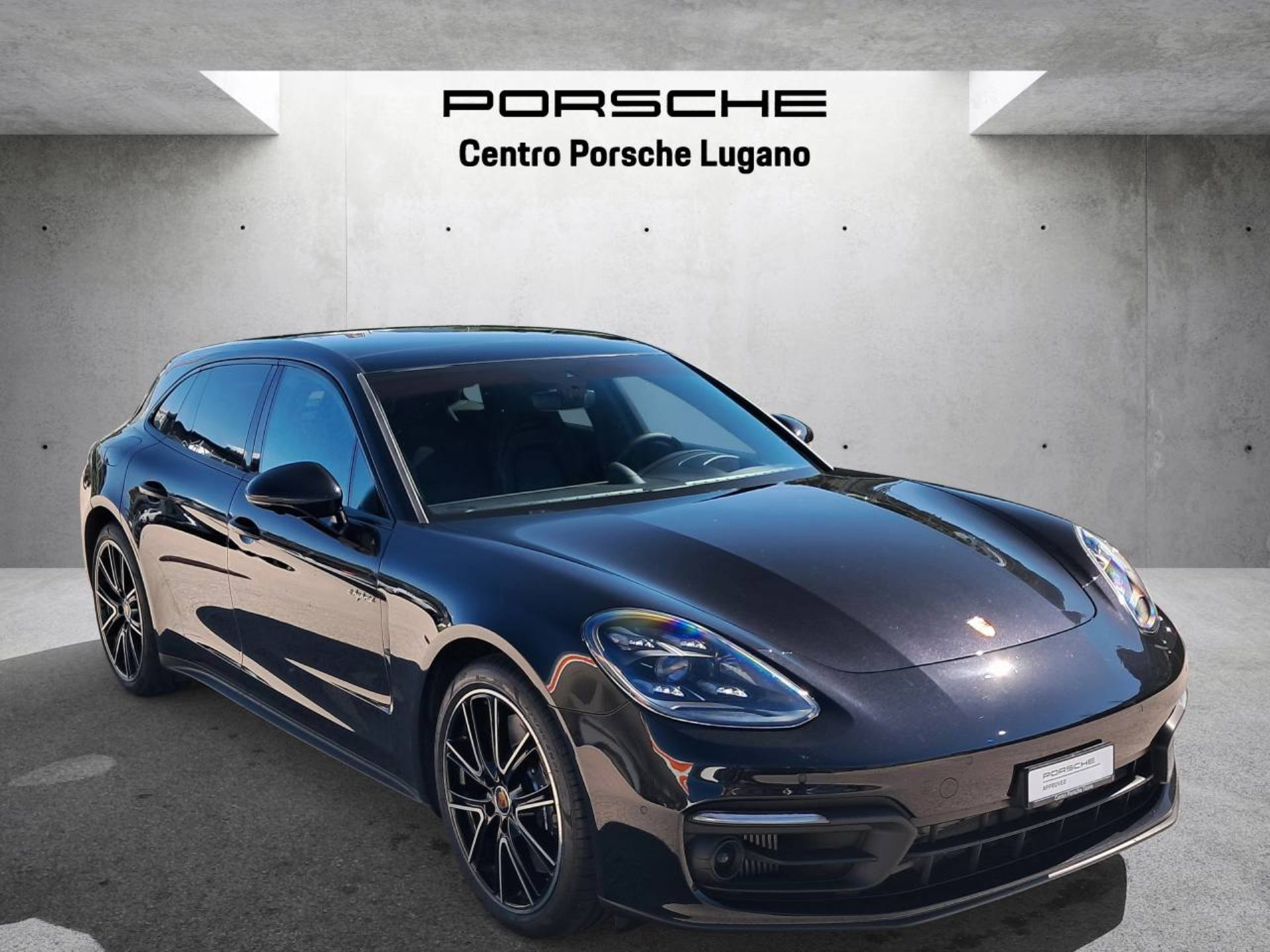 PORSCHE Panamera 4S E-Hybrid Sport Turismo (MY22)-image-5