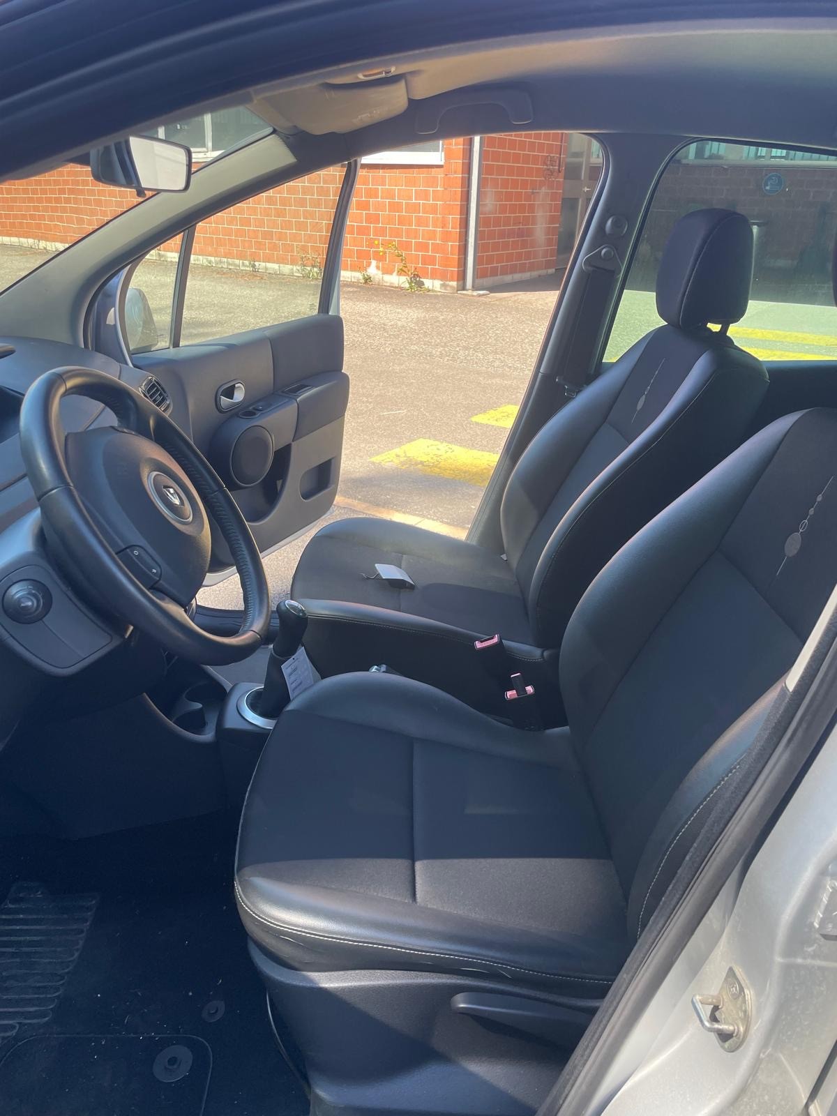 RENAULT Modus 1.2 16V T Expression-image-11