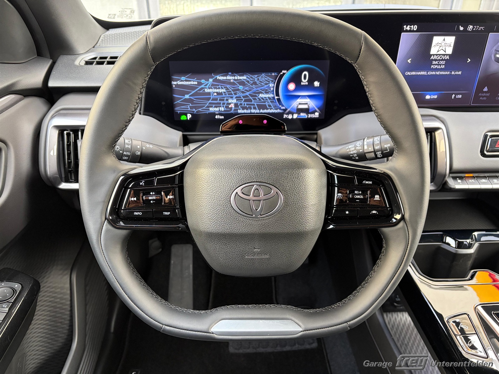 TOYOTA Urban Cruiser 61 kWh Trend AWD-image-8