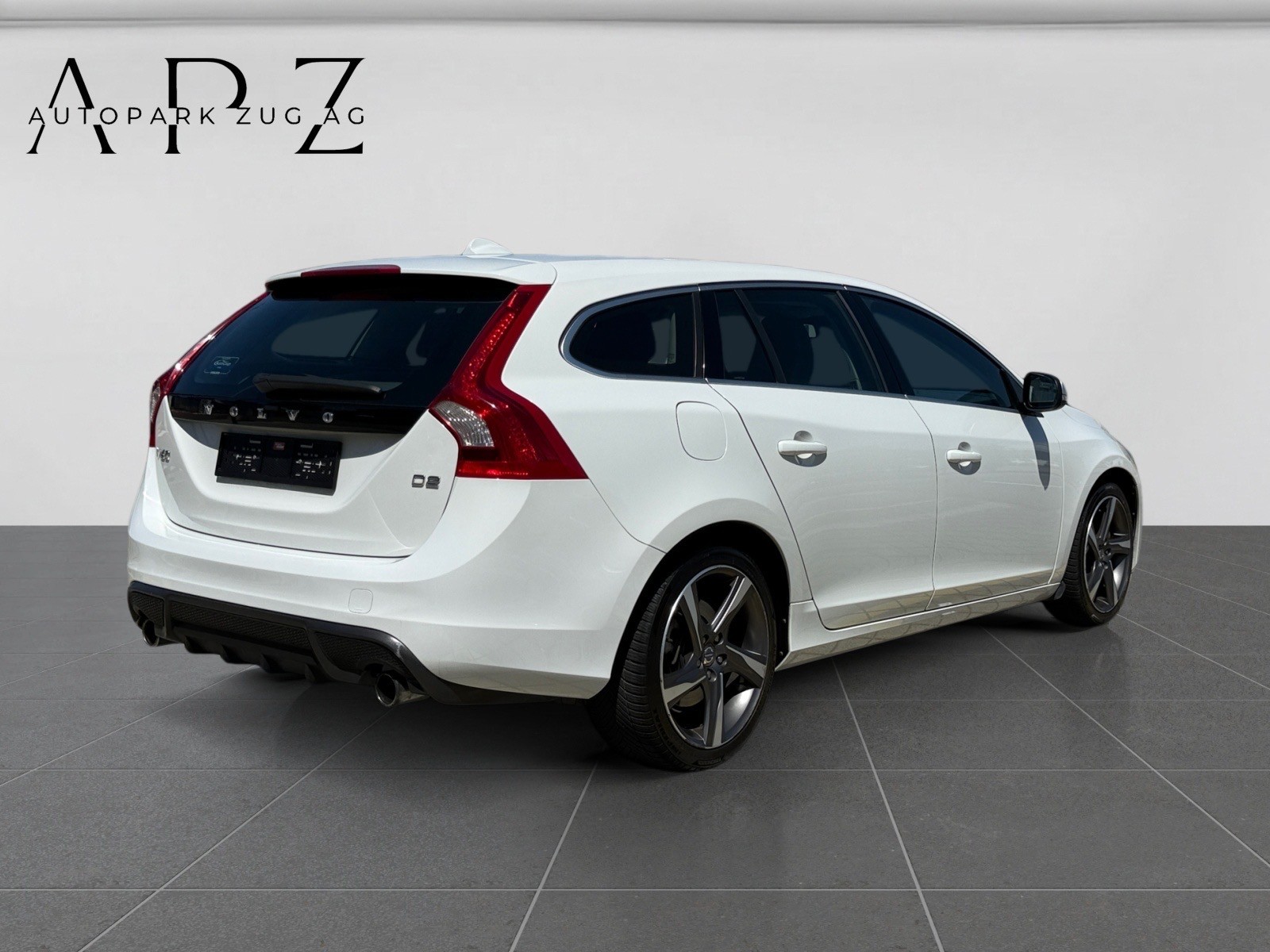 VOLVO V60 D2 R-Design-image-4