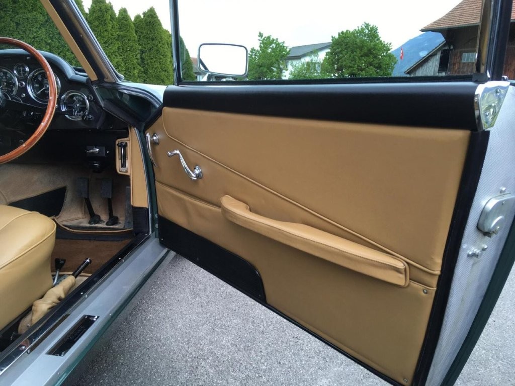 ASTON MARTIN DB4 Series V-image-12