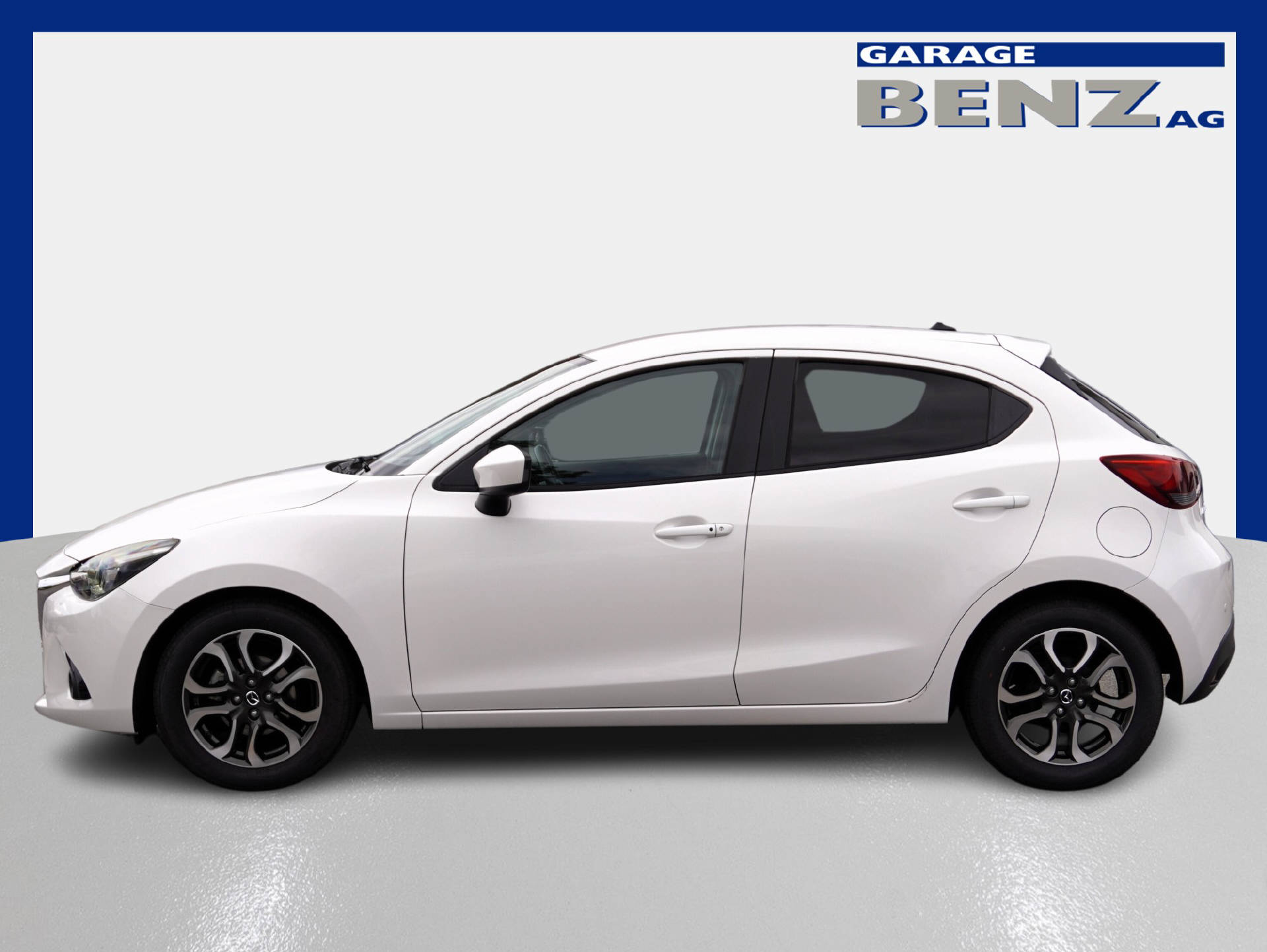 MAZDA 2 1.5 115 Revolution-showroom-element-3