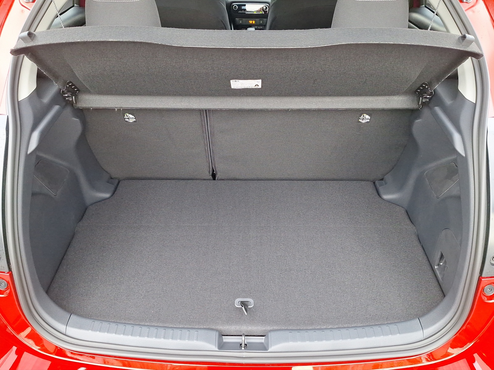 TOYOTA Yaris 1.5 VVT-i HSD Trend-image-11
