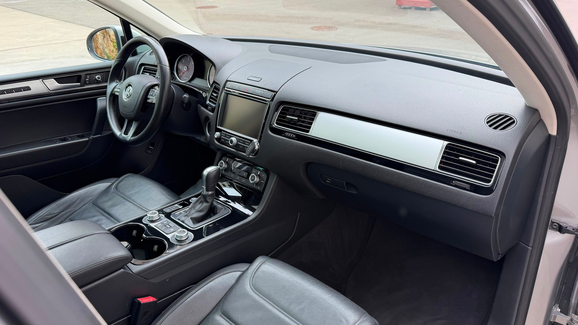 VW Touareg 3.0 TDI BlueMotion Technology Tiptronic-showroom-element-3