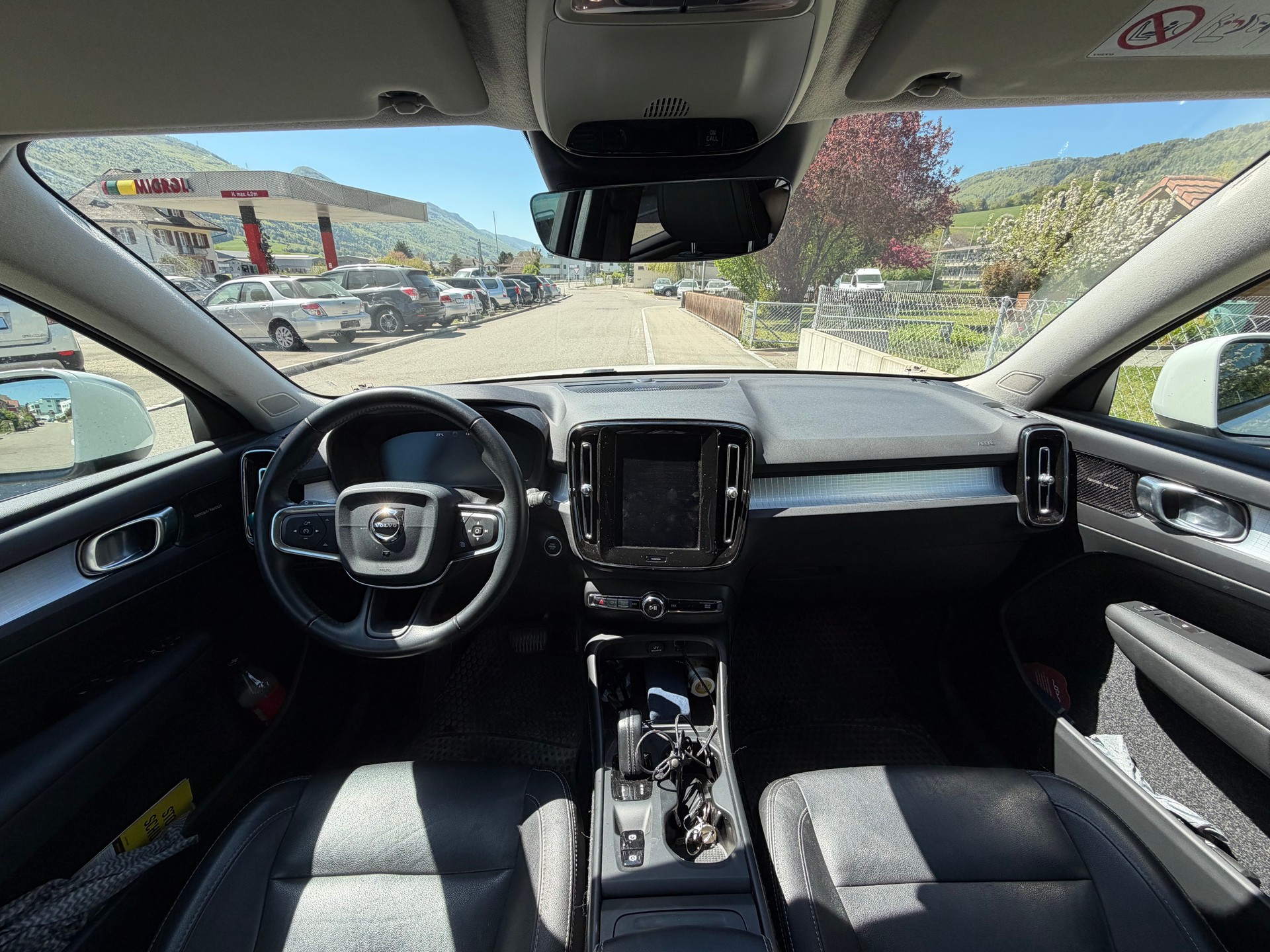 VOLVO XC40 D4 AWD Momentum Geartronic-image-5