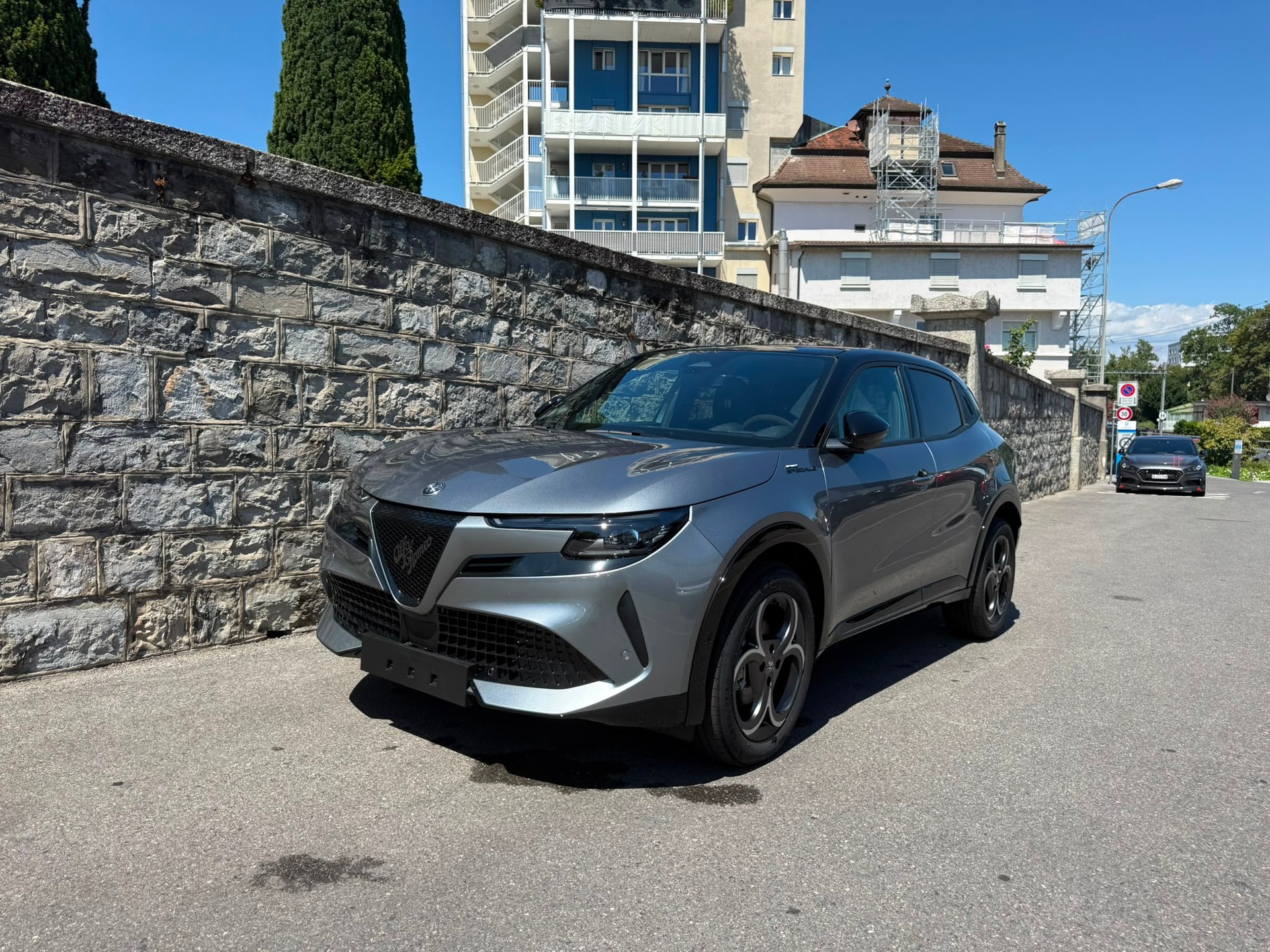 ALFA ROMEO Junior 1.2 48V Hybrid Sport Speciale-showroom-element-1