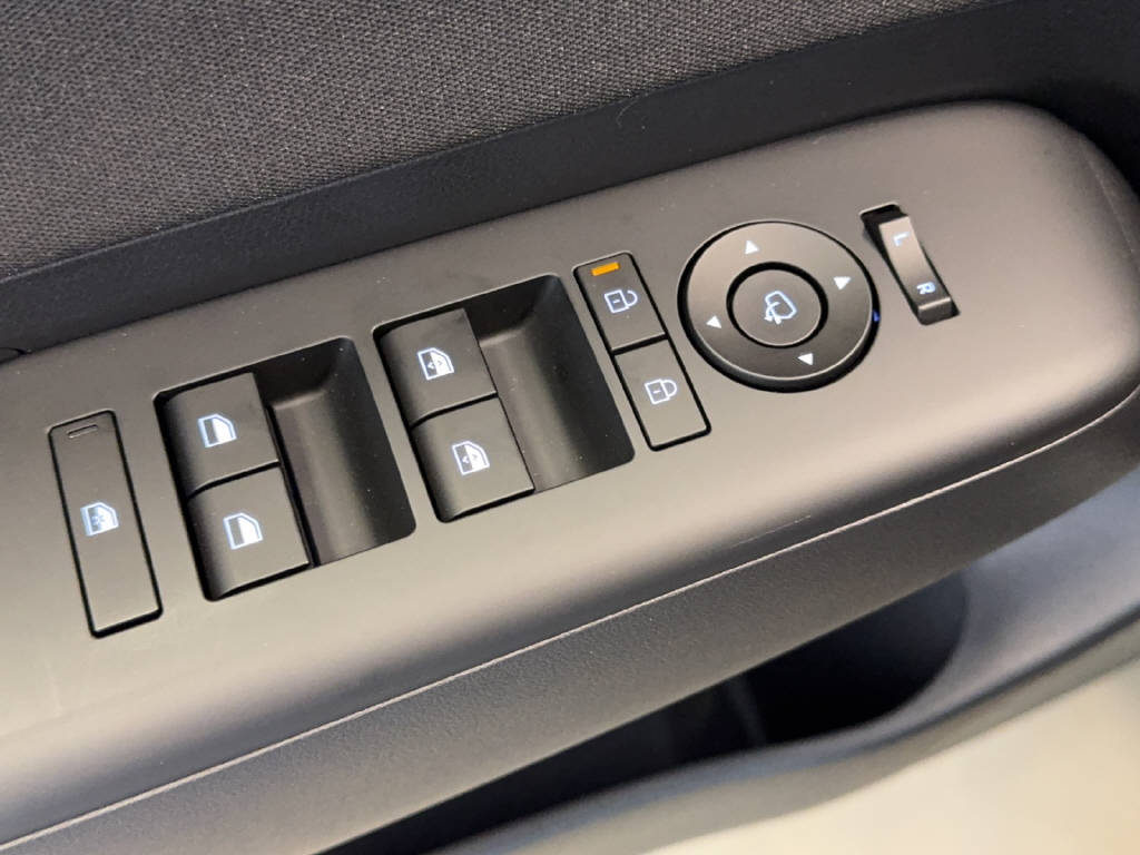 HYUNDAI Kona 1.6 GDi Hybrid Origo-image-2