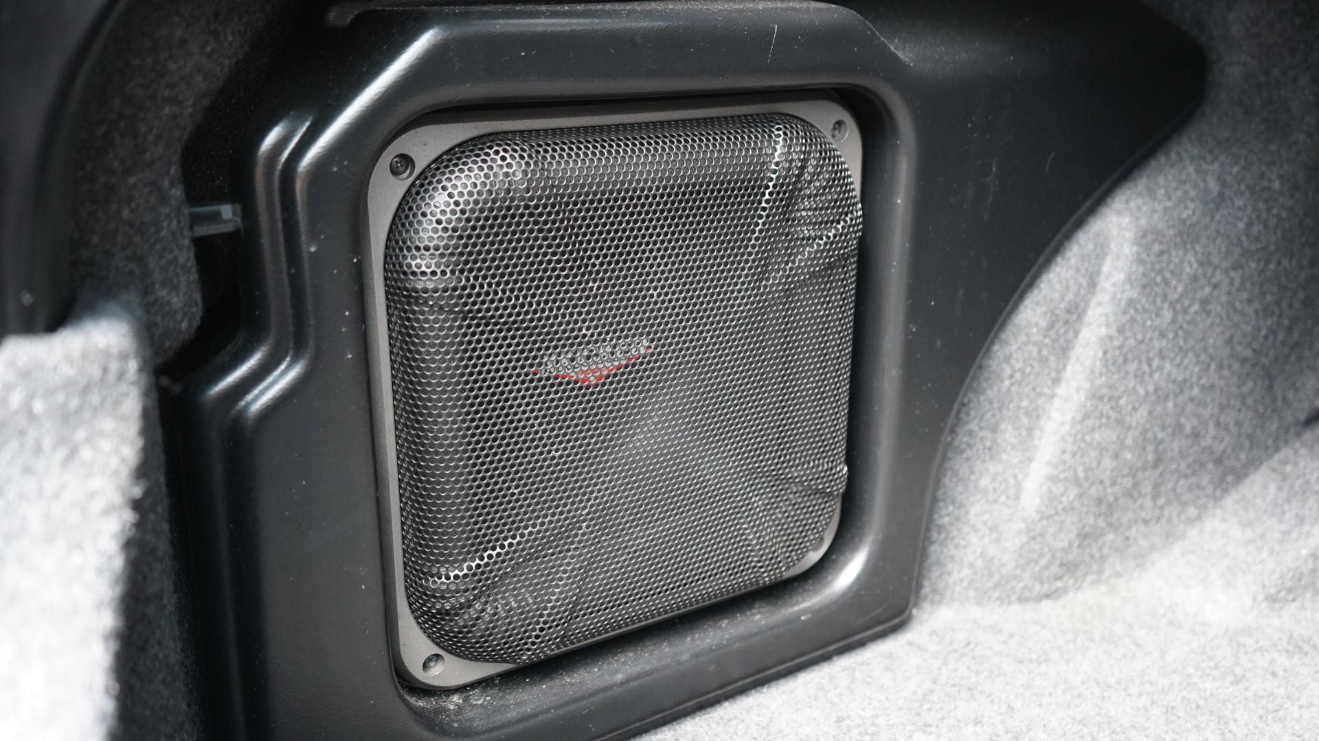 DODGE Charger SRT8 HEMI-image-18