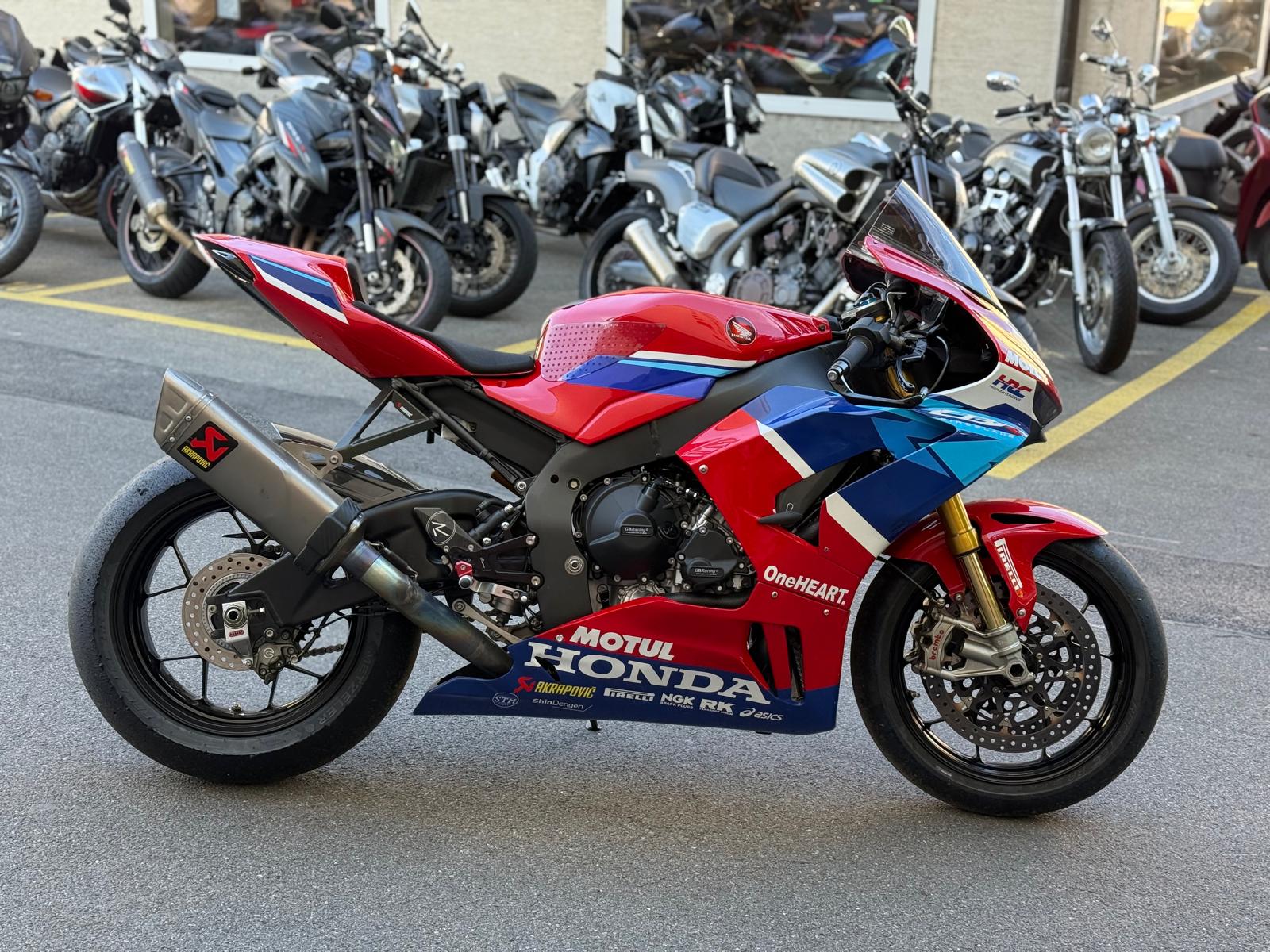 HONDA CBR 1000 RR-R SP-image-3