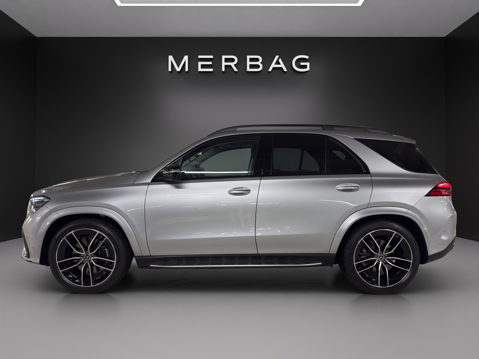 MERCEDES-BENZ GLE 300 d 4Matic 9G-Tronic-image-3