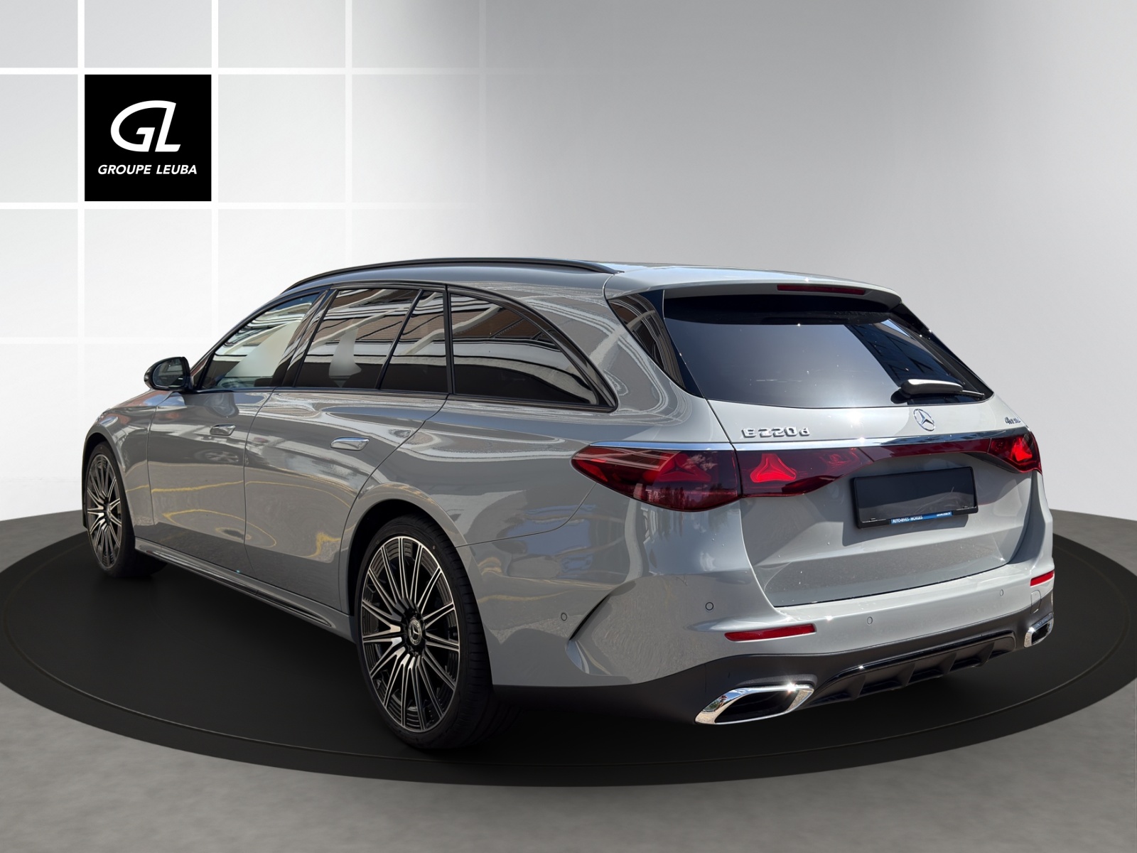 MERCEDES-BENZ E 220 d T 4Matic 9G-Tronic-showroom-element-1