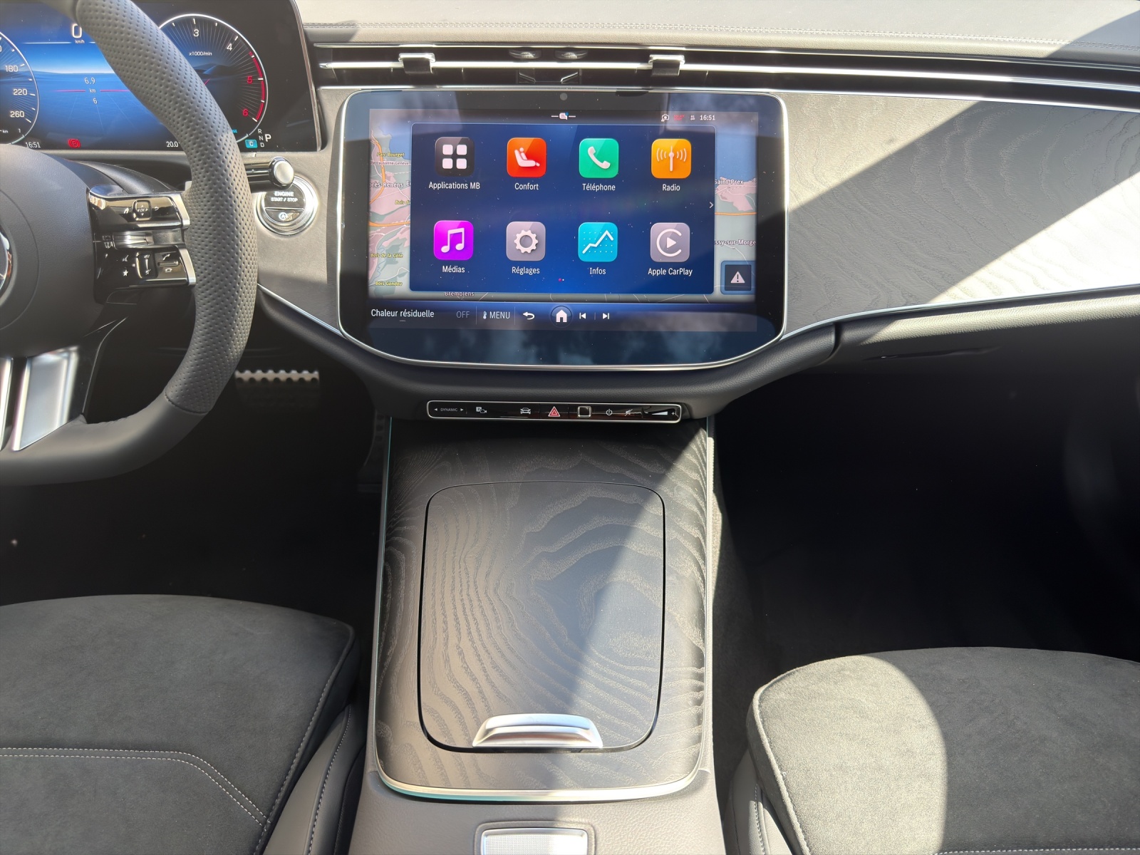 MERCEDES-BENZ E 220 d T 4Matic 9G-Tronic-image-13